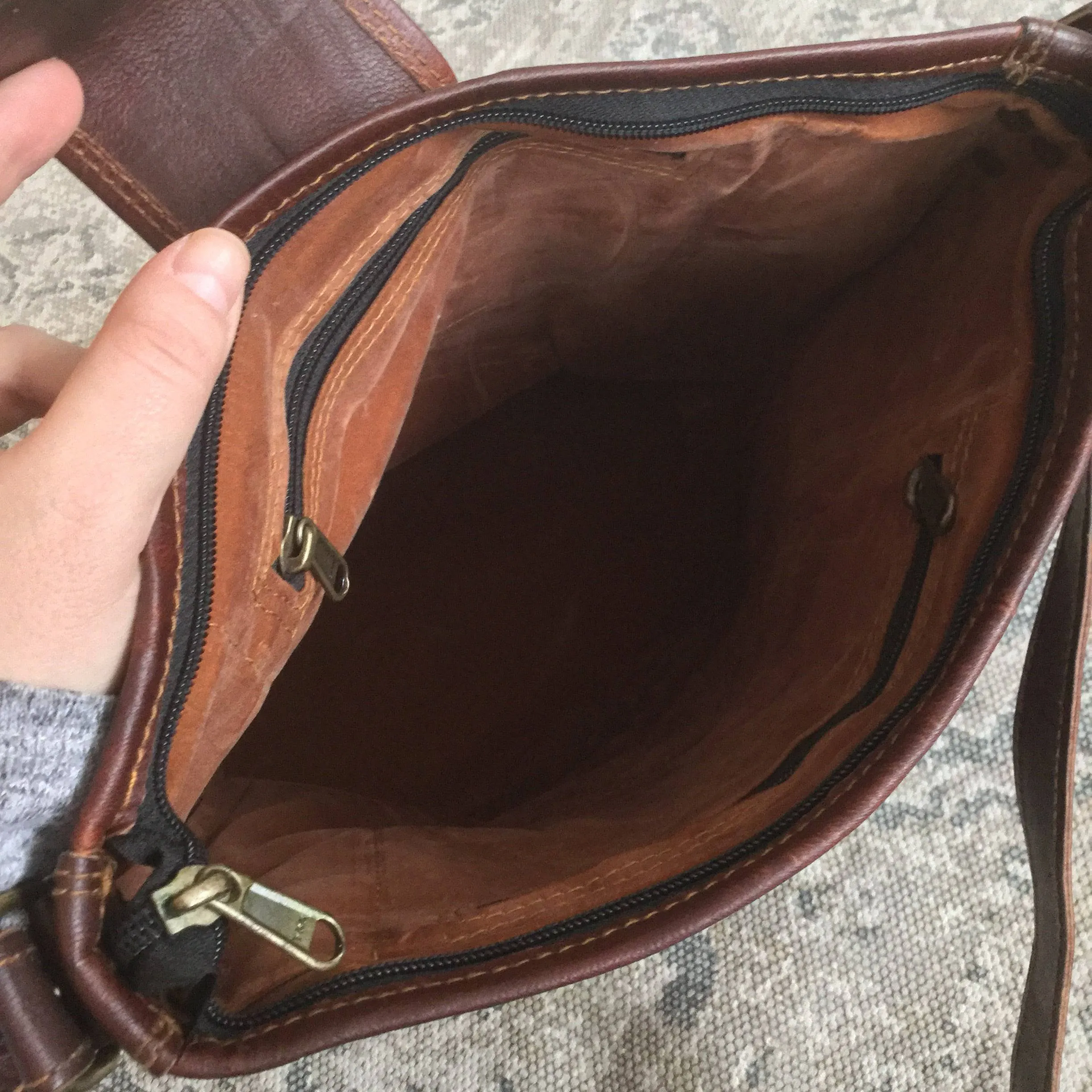 12” LEATHER BUCKET BAG