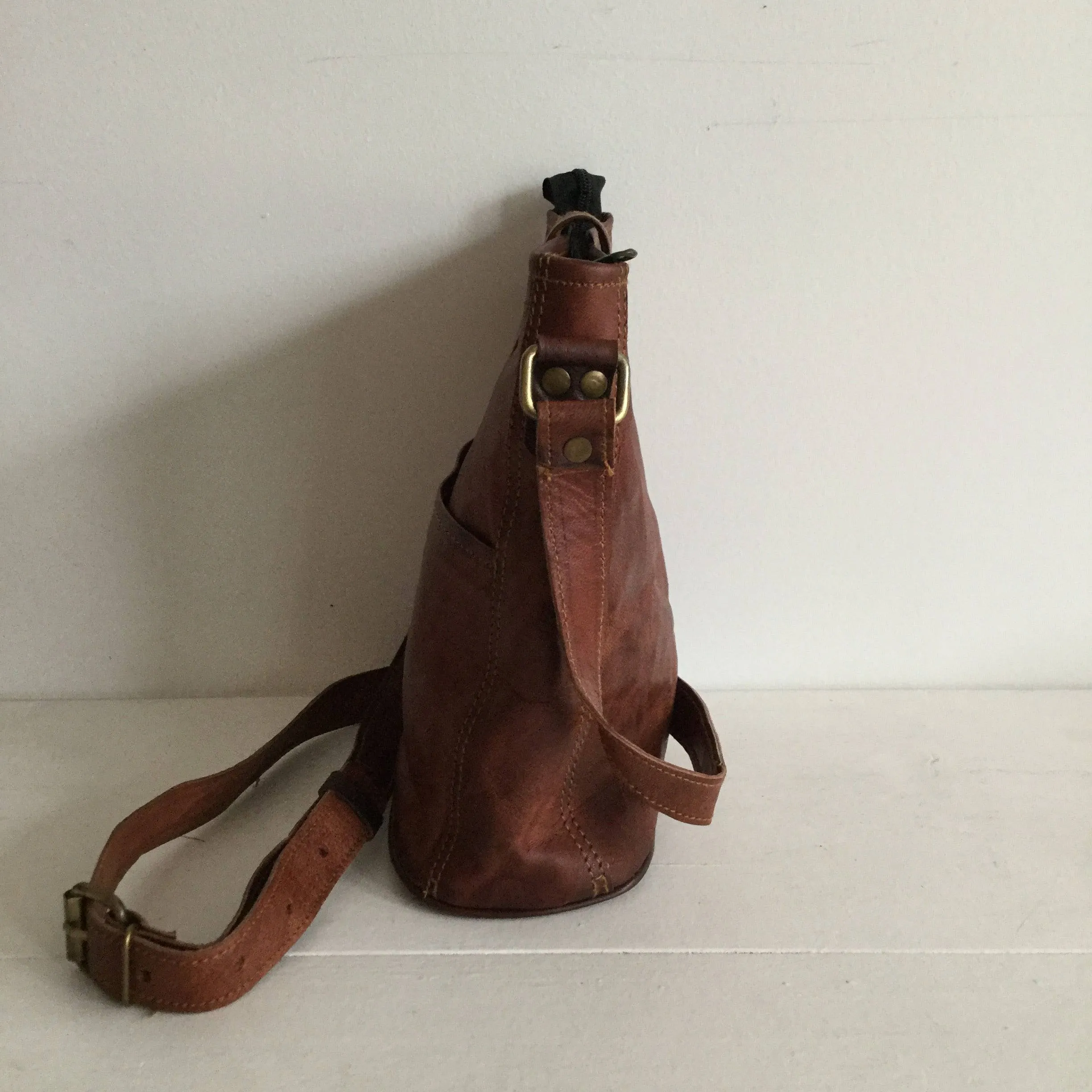 12” LEATHER BUCKET BAG