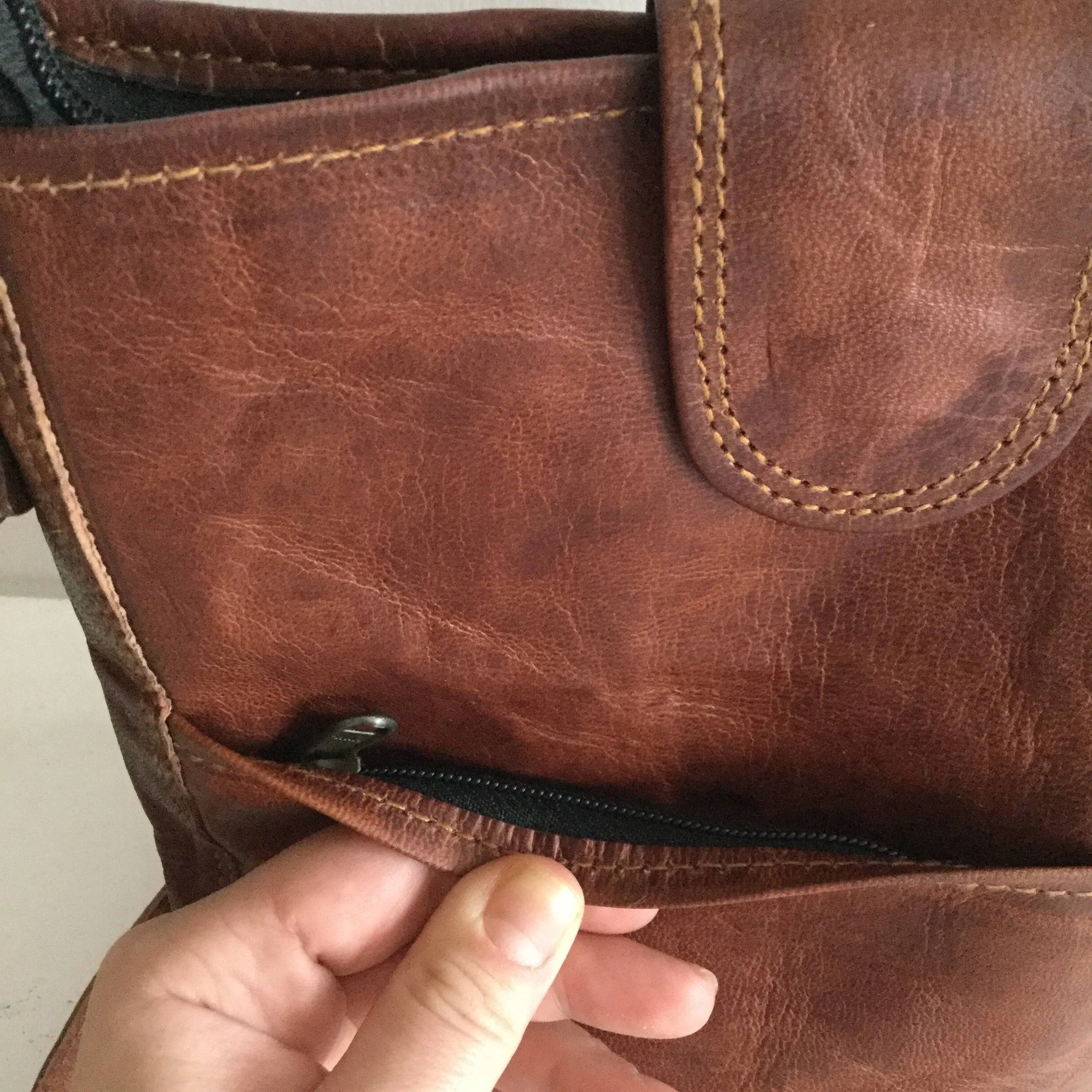 12” LEATHER BUCKET BAG