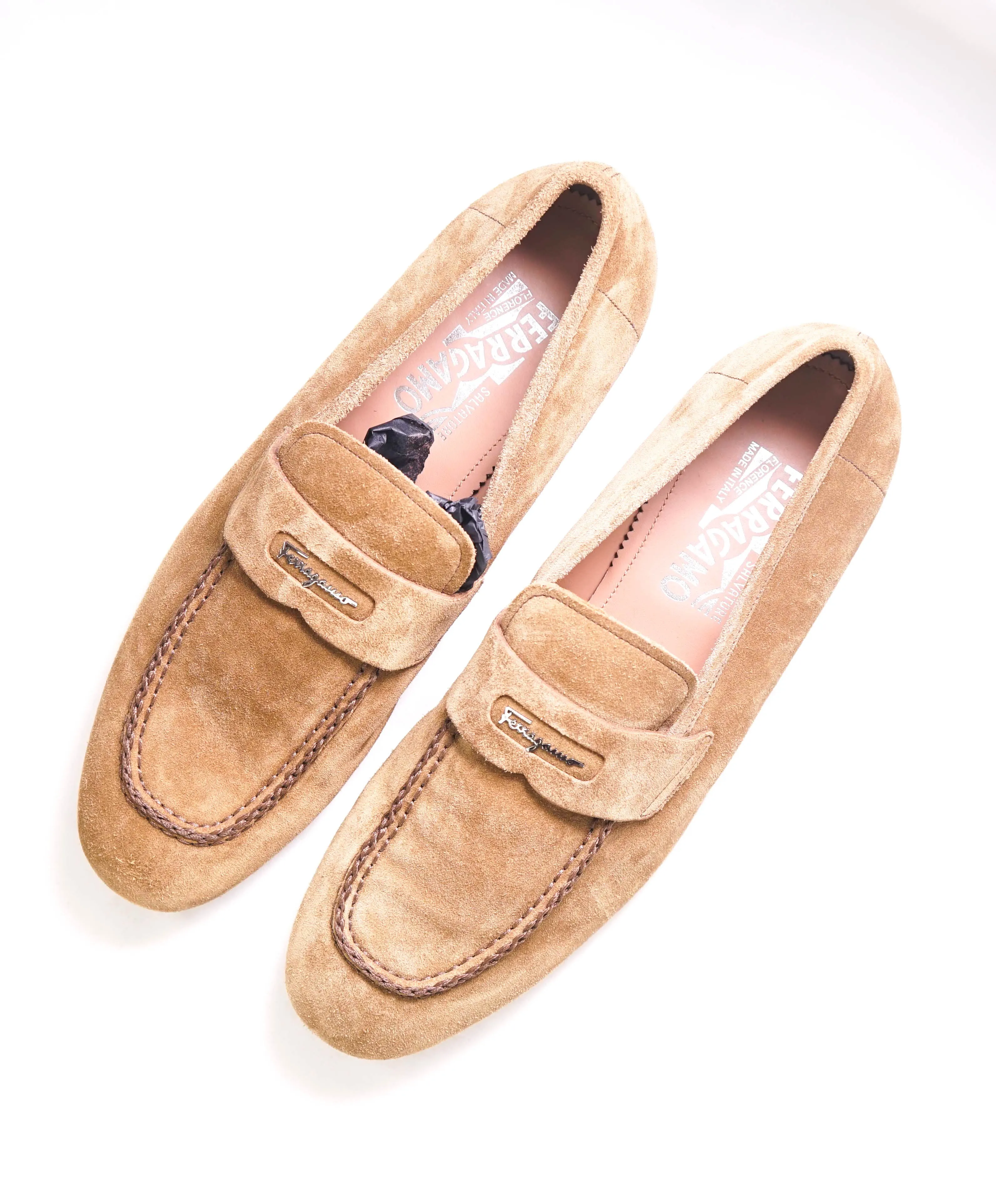 $795 SALVATORE FERRAGAMO - Beige Suede Logo Loafer - 8 US