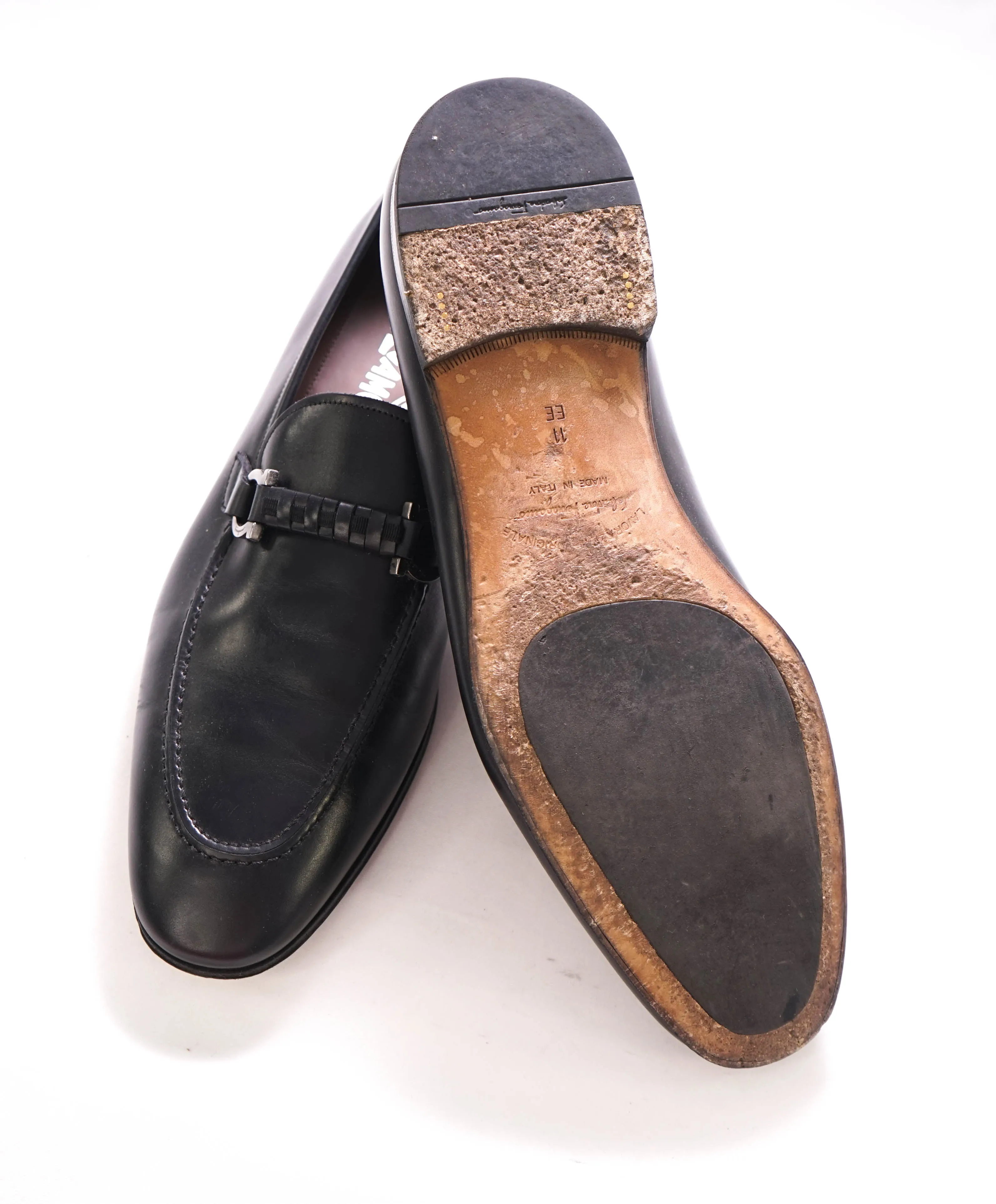 $850 SALVATORE FERRAGAMO - "BENFORD" Black Logo Bit Front Loafer - 11E US