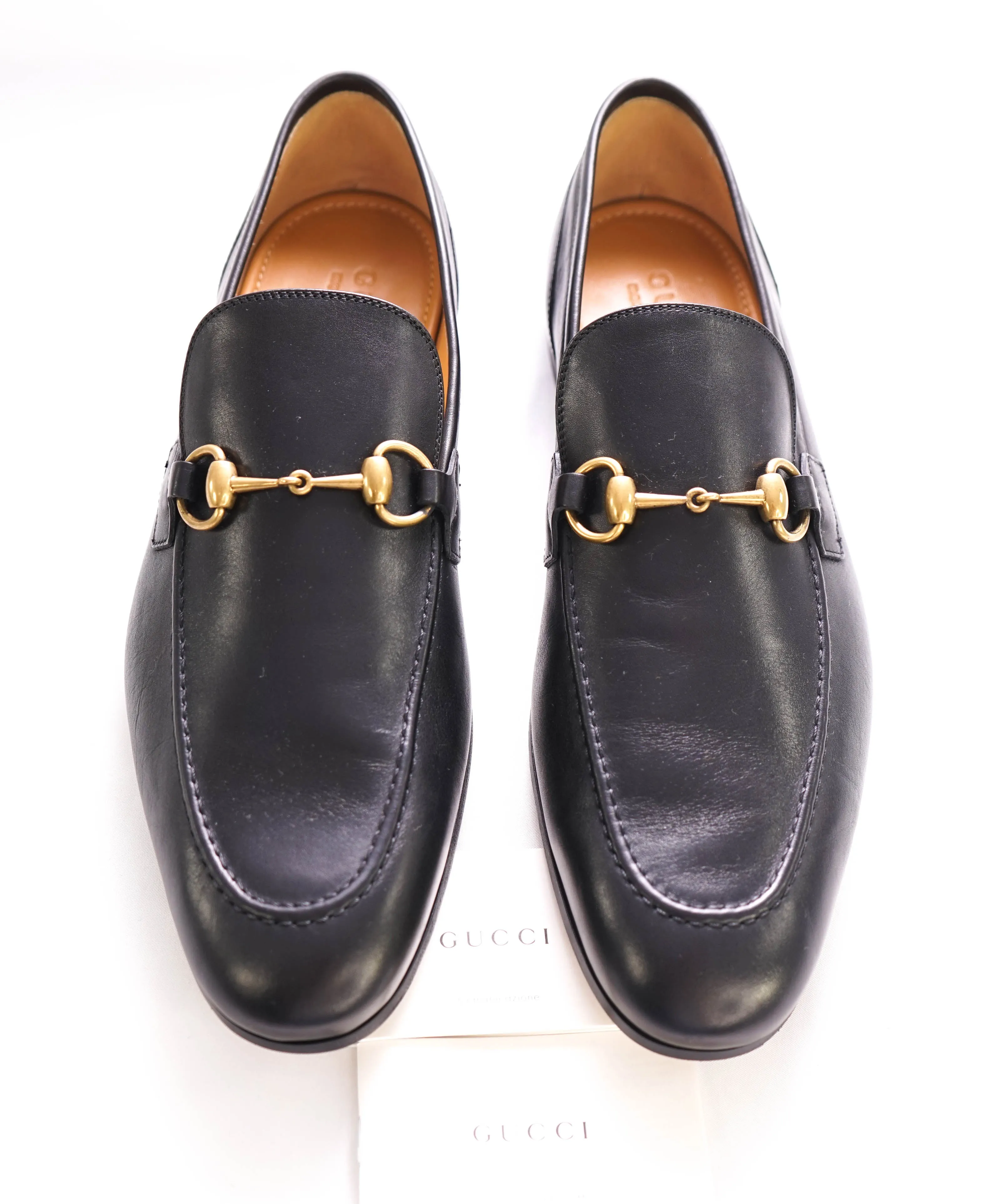 $920 GUCCI - "JORDAAN" Black/Gold ICONIC Horsebit Leather Loafers - 10.5US (10G)