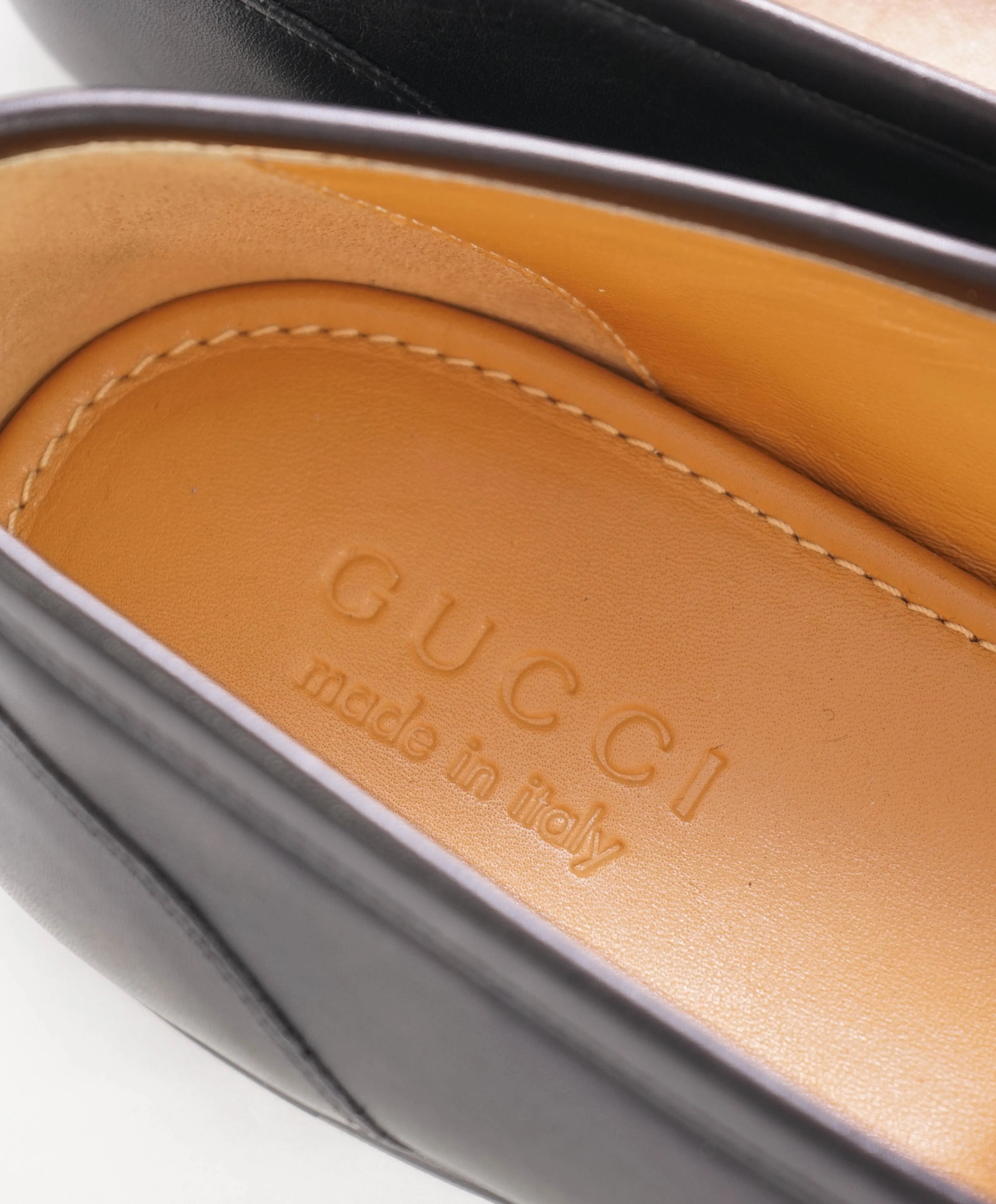 $920 GUCCI - "JORDAAN" Black/Gold ICONIC Horsebit Leather Loafers - 10.5US (10G)