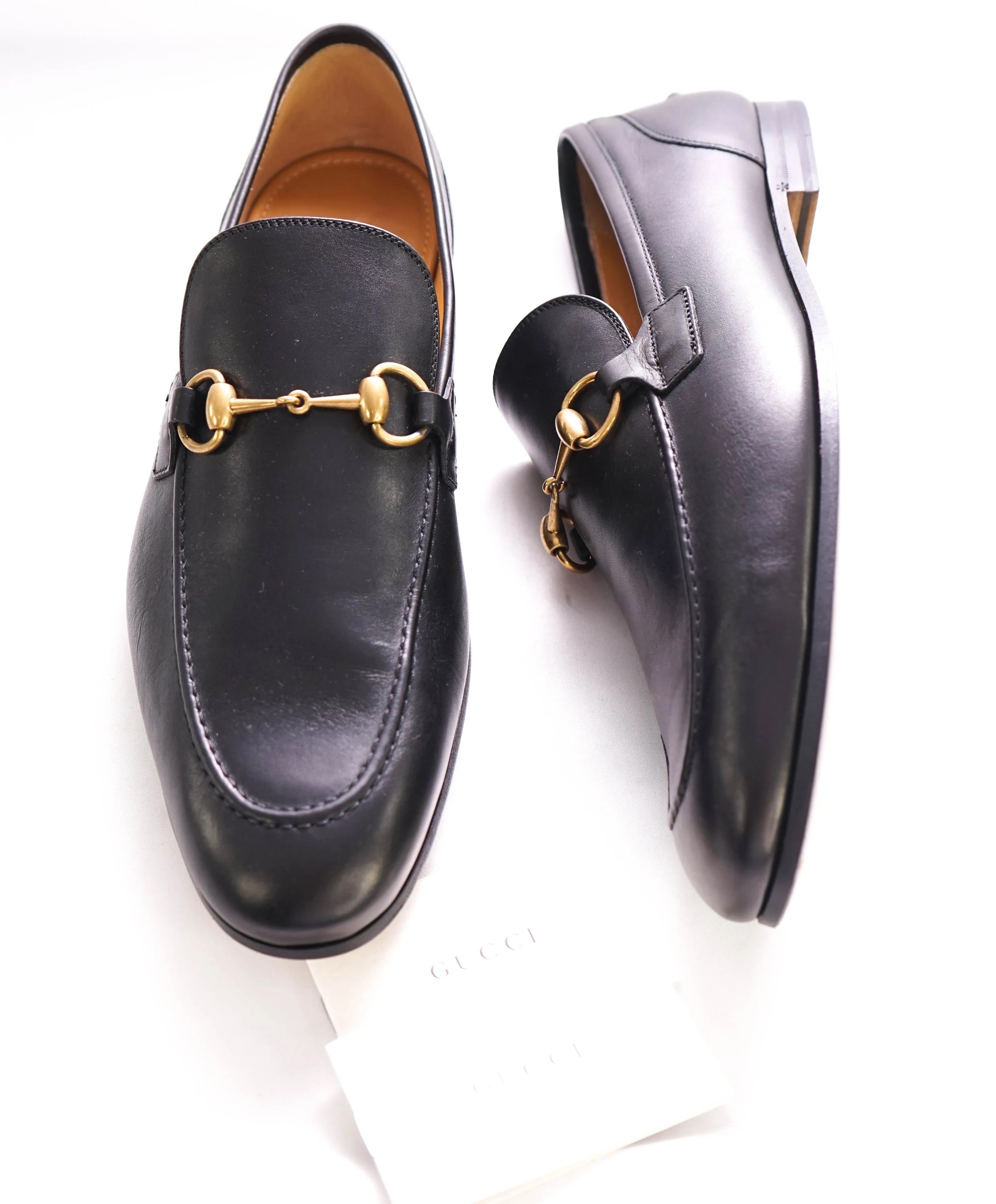 $920 GUCCI - "JORDAAN" Black/Gold ICONIC Horsebit Leather Loafers - 10.5US (10G)
