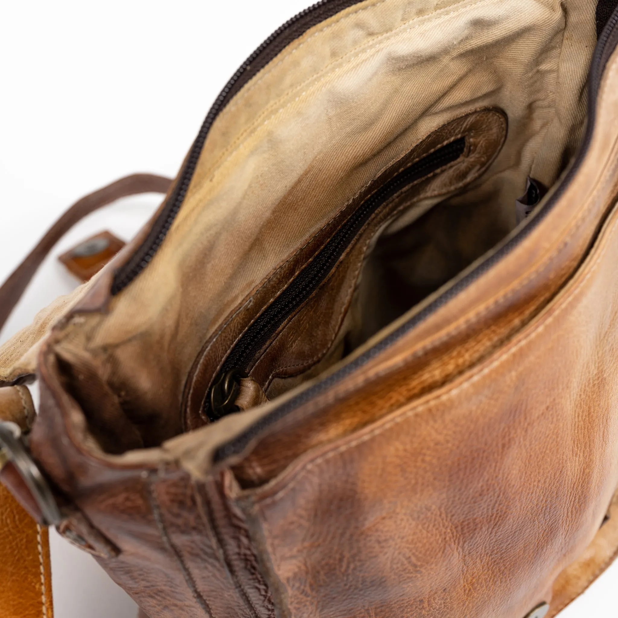 AINHOA LTC - CAFE LATTE - LEATHER
