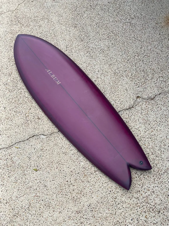 ALBUM SUNSTONE 5'8 BURGANDY TINT PU SURFBOARD