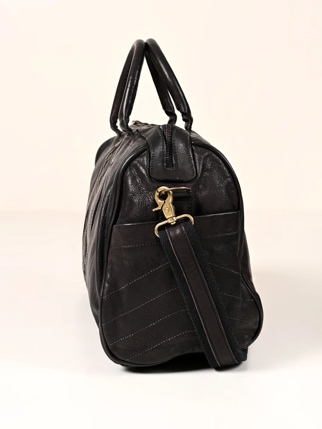 Alexander: Real Leather Duffle Bag by Art N Vintage