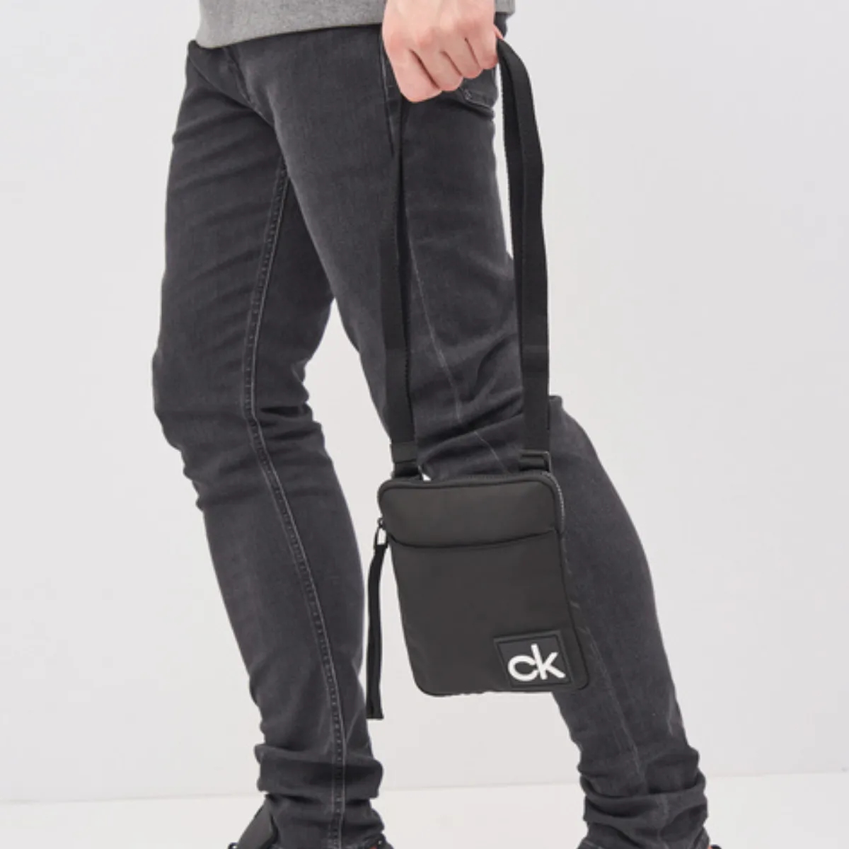 Calvin Klein Shoulder Bag Flat Pack S K50K506014 - BLK