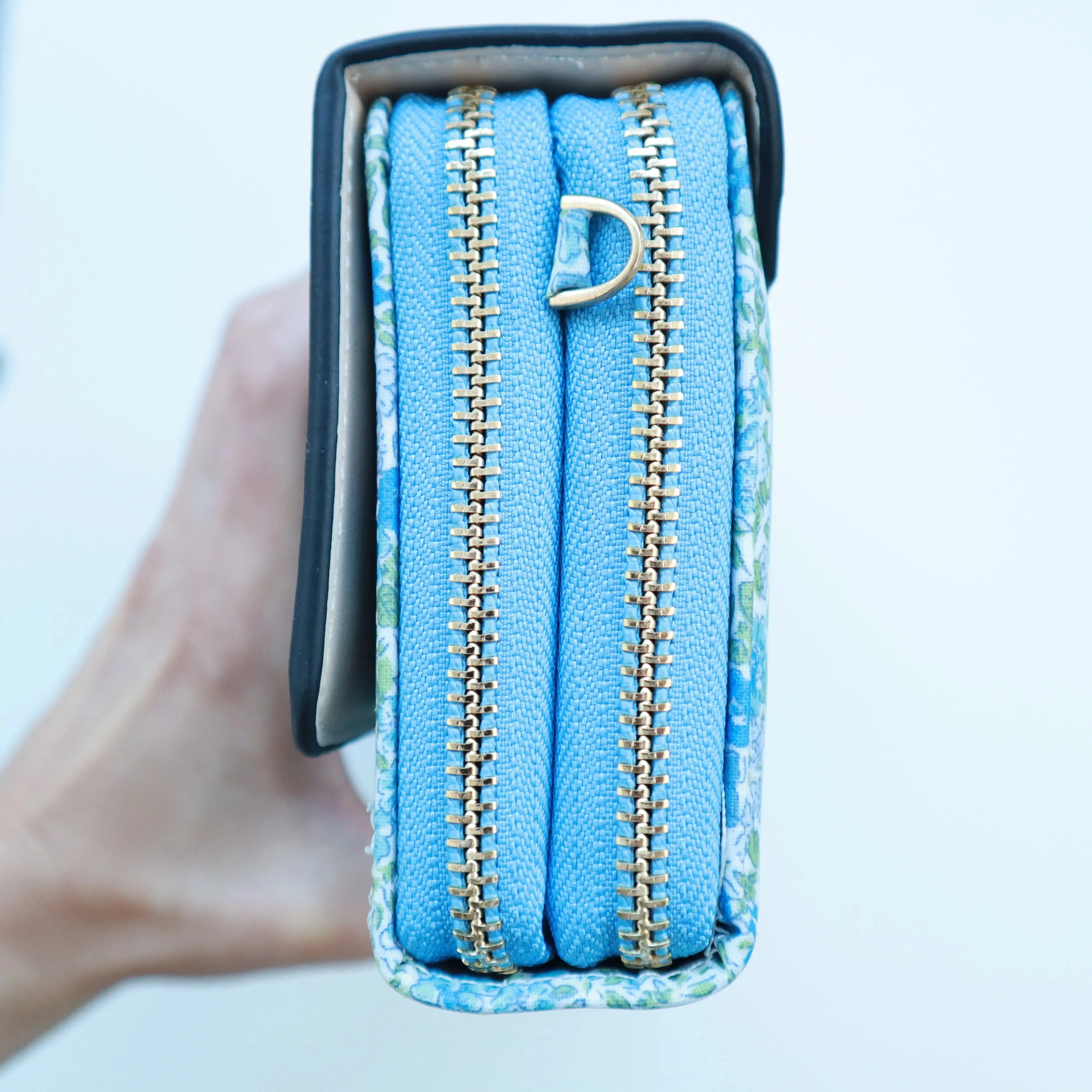 Cartera Clutch bandolera Waterproof Azul Bags Garden