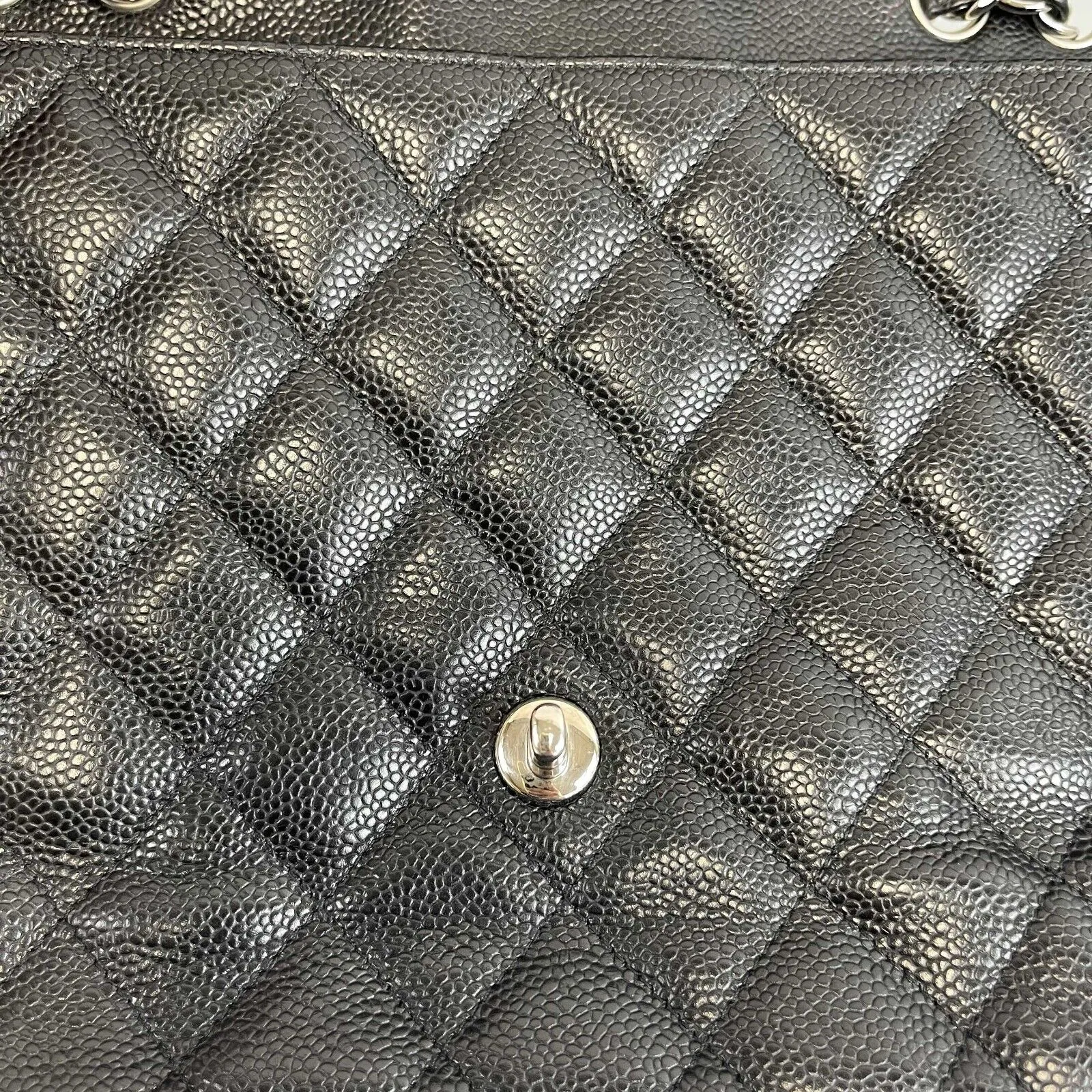 CHANEL - Black CC Caviar Quilted Leather Jumbo Shoulder Bag