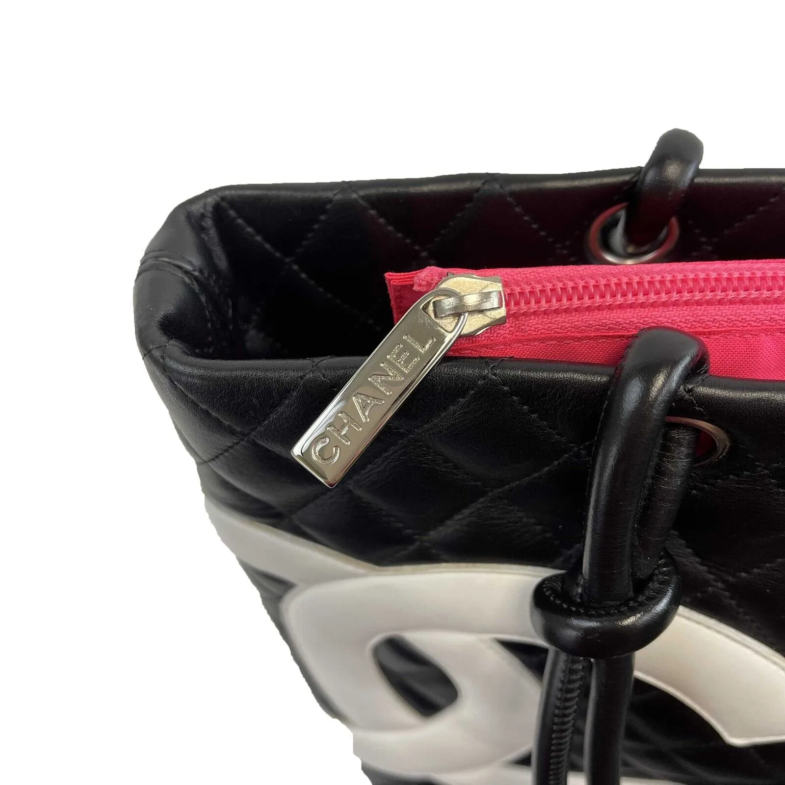 CHANEL - Excellent - Cambon Large Tote Black White CC Leather Shoulder Bag