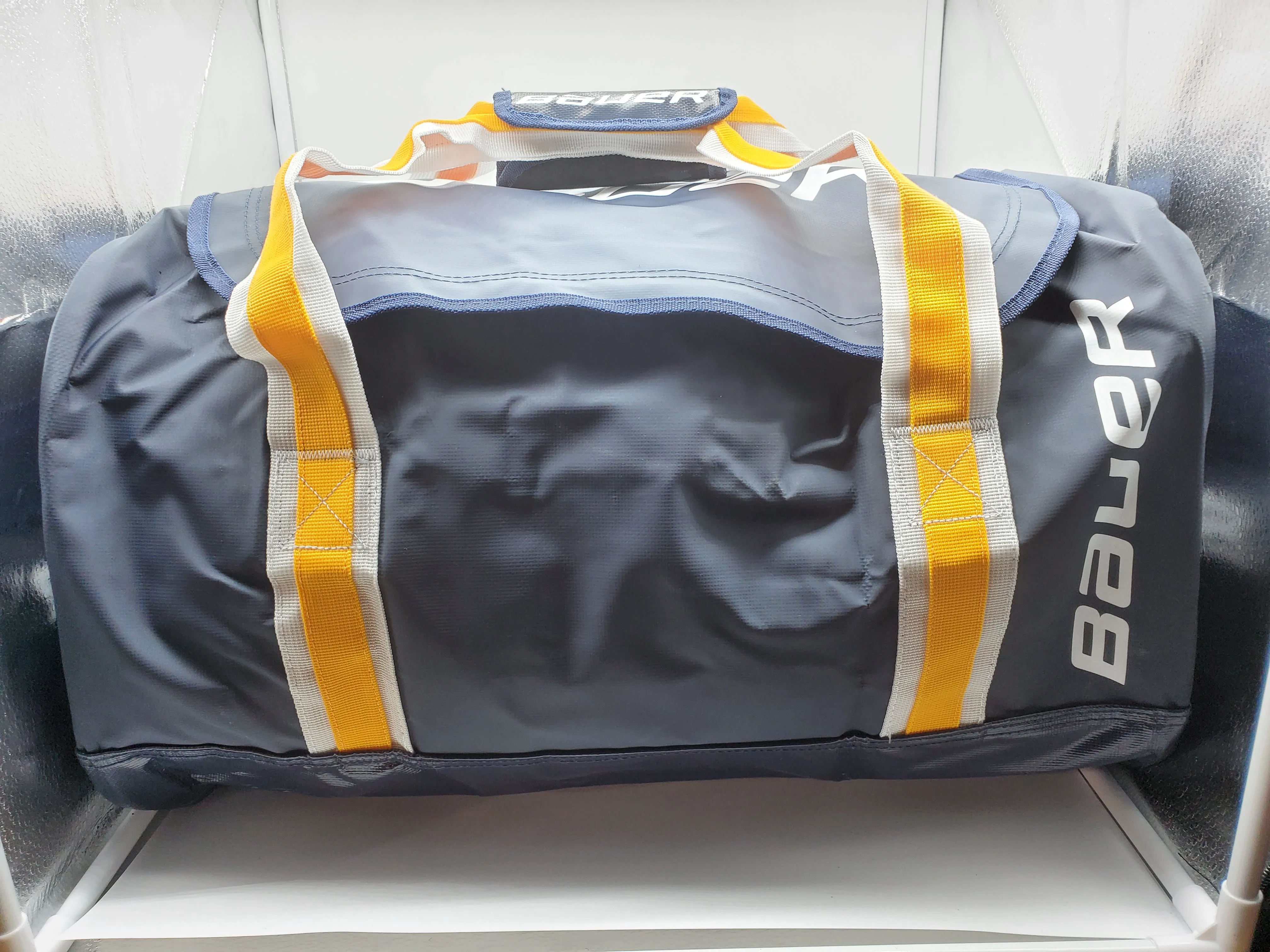 CUSTOM TEAM PRO DUFFLE BAG