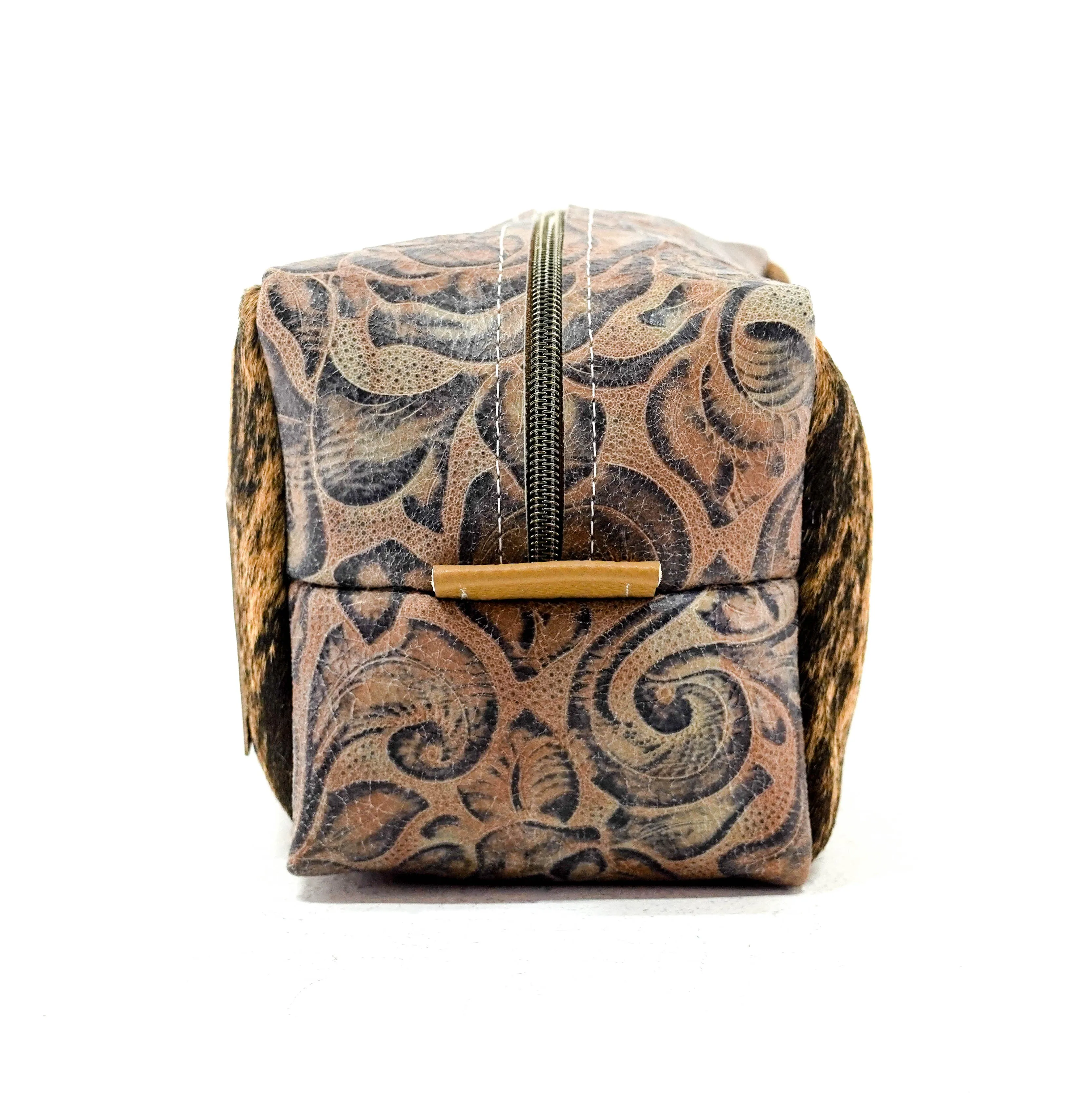 Dutton - Brindle w/ Antique Sundance Roses