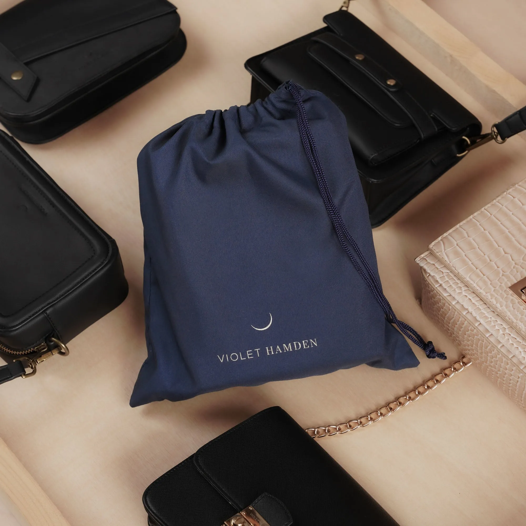Essential Bag blue crossbody bag