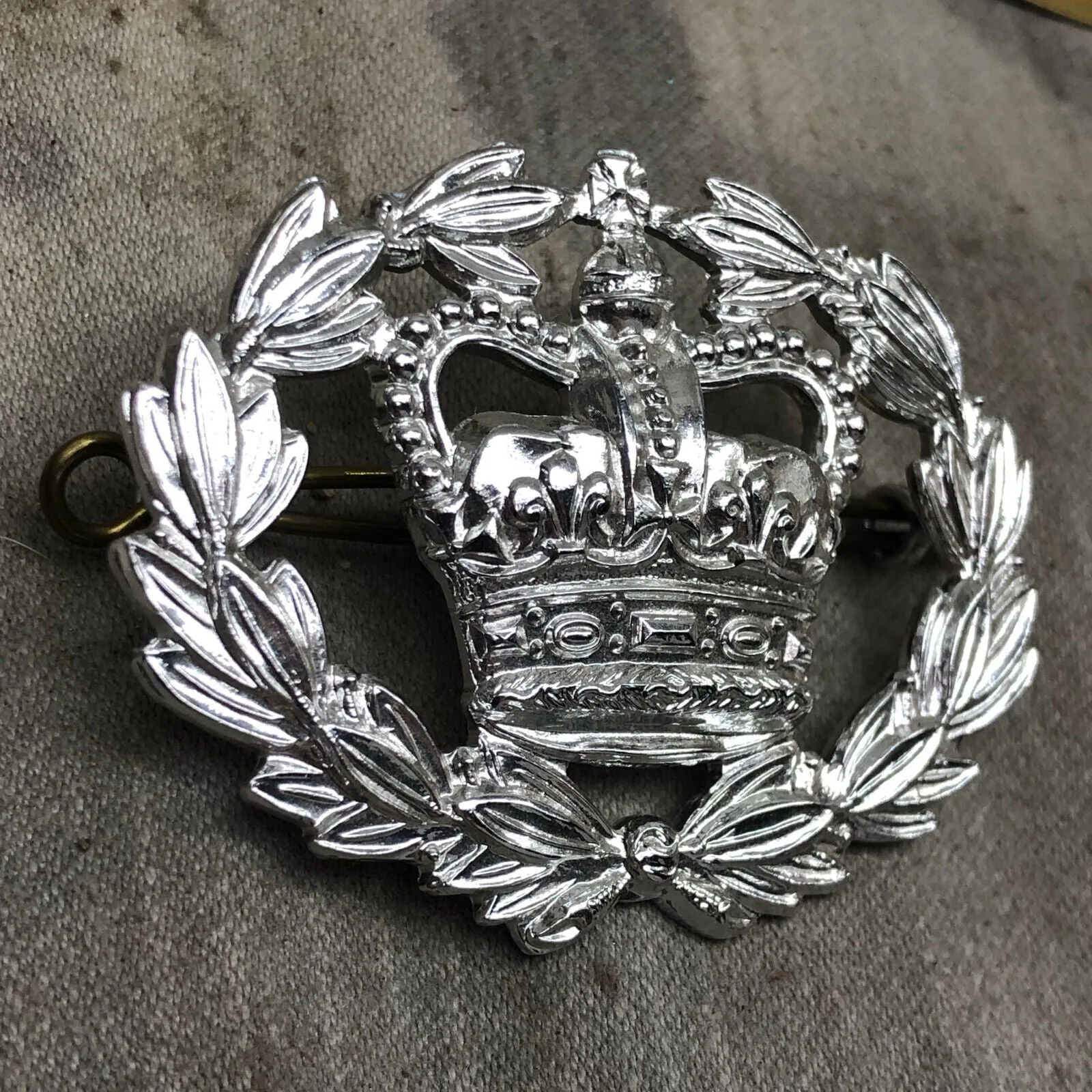Genuine British Army Warrant Officer Crown in Wreath Wrist Arm Rank Badge