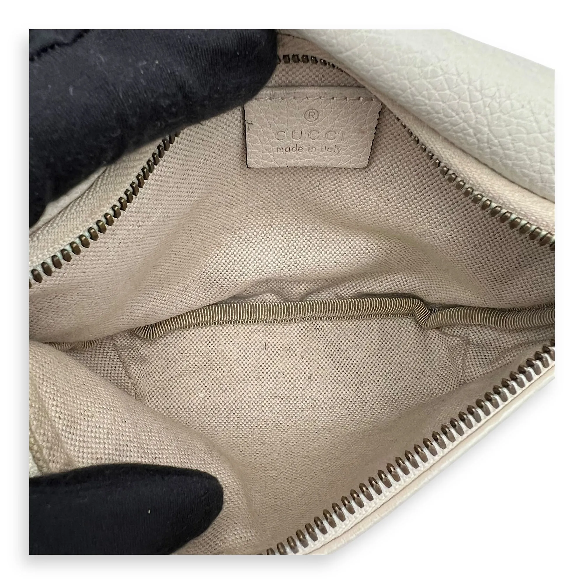 GG Belt Bag White in Calfskin, Gold hardware