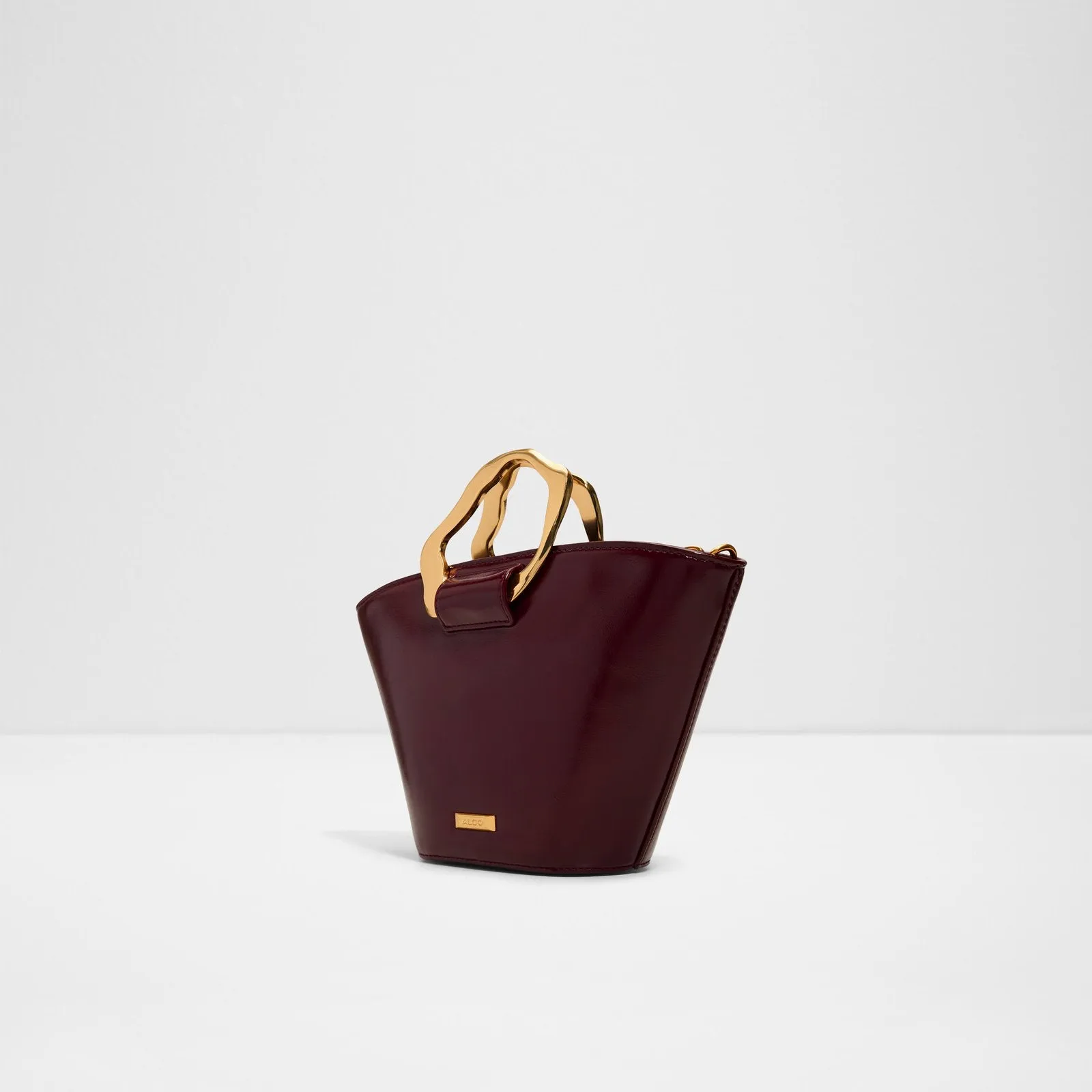 Goldenview / Satchel