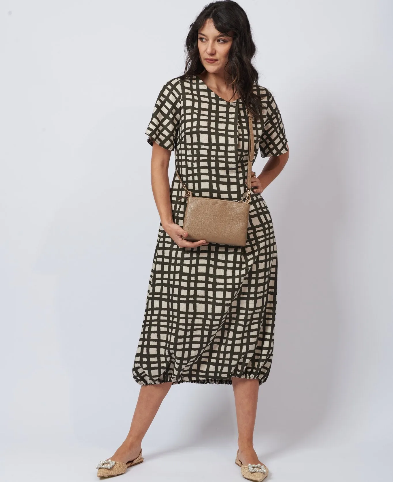 Greta Leather Clutch and Crossbody beige