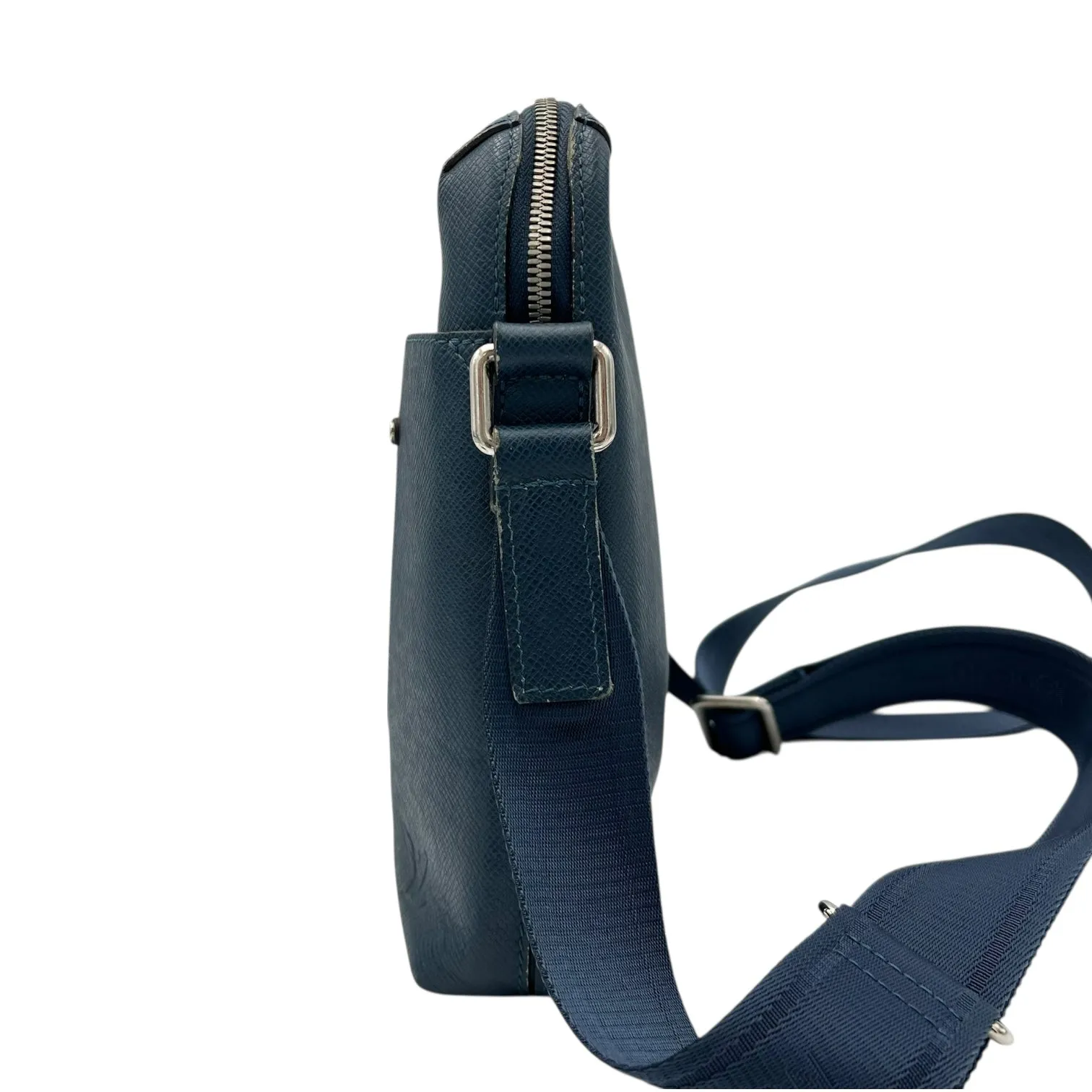 Grigori Messenger PM Blue in Taiga Leather, Silver hardware