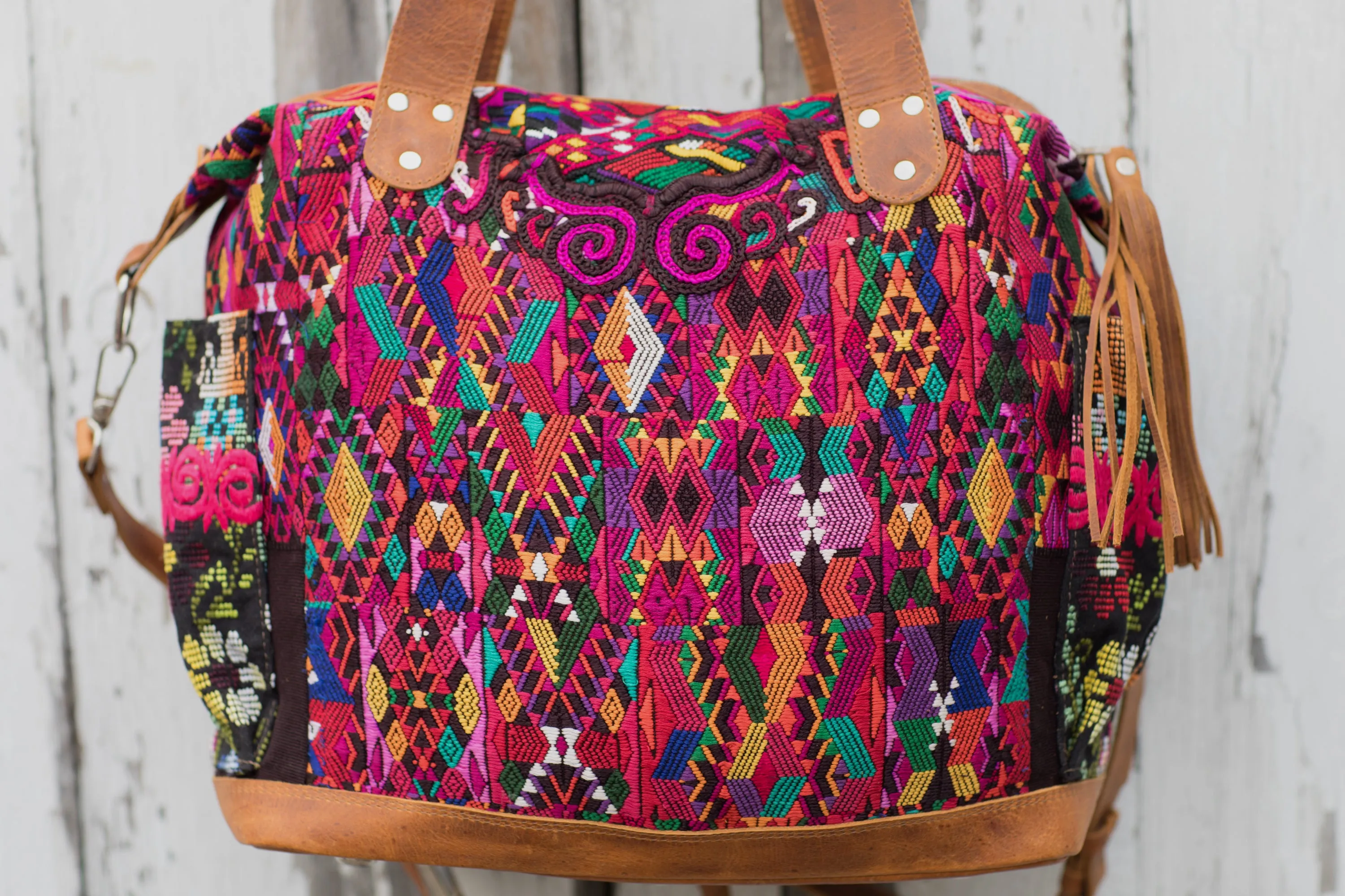 Huipil CDB back pack deluxe MEDIUM salsa