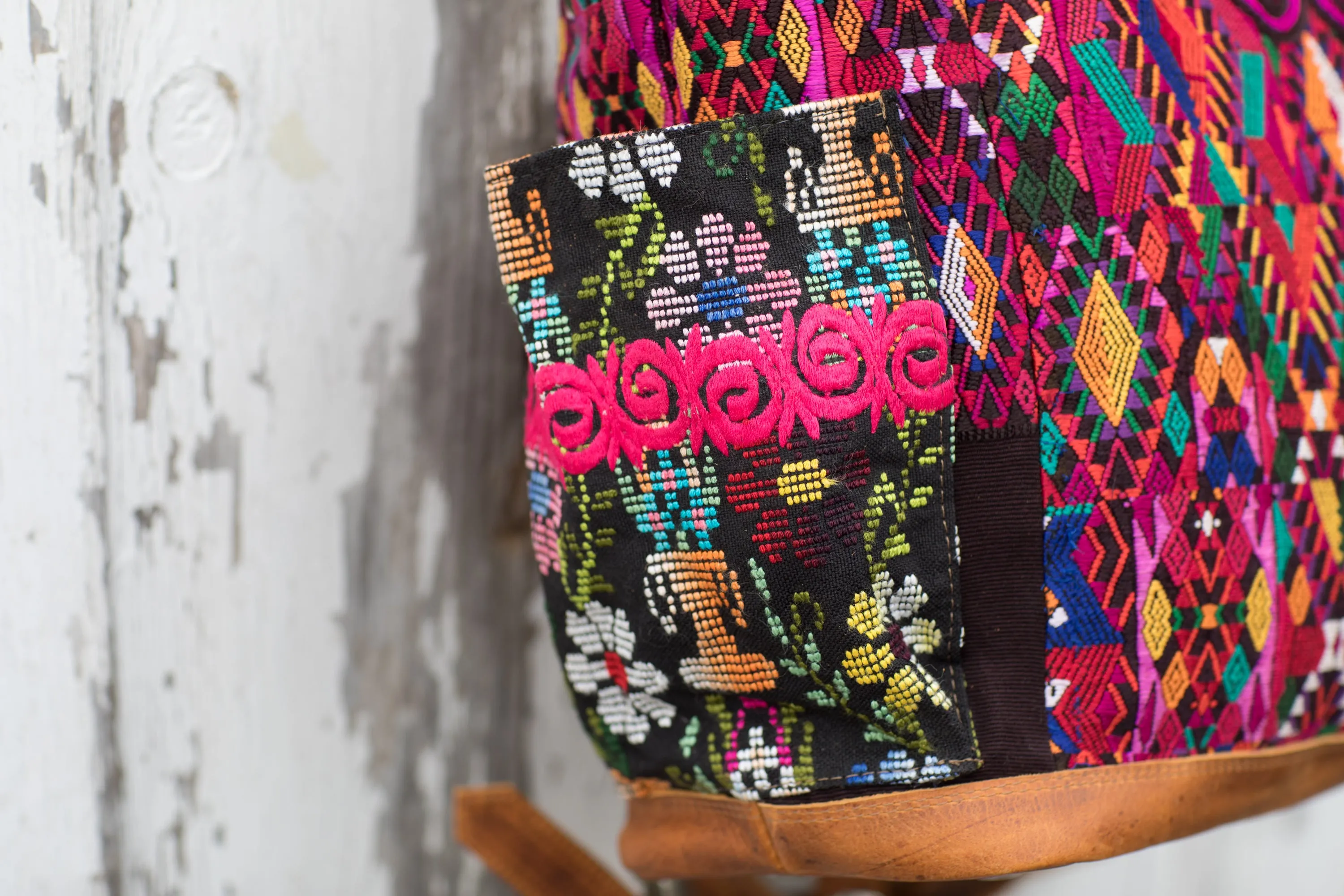 Huipil CDB back pack deluxe MEDIUM salsa