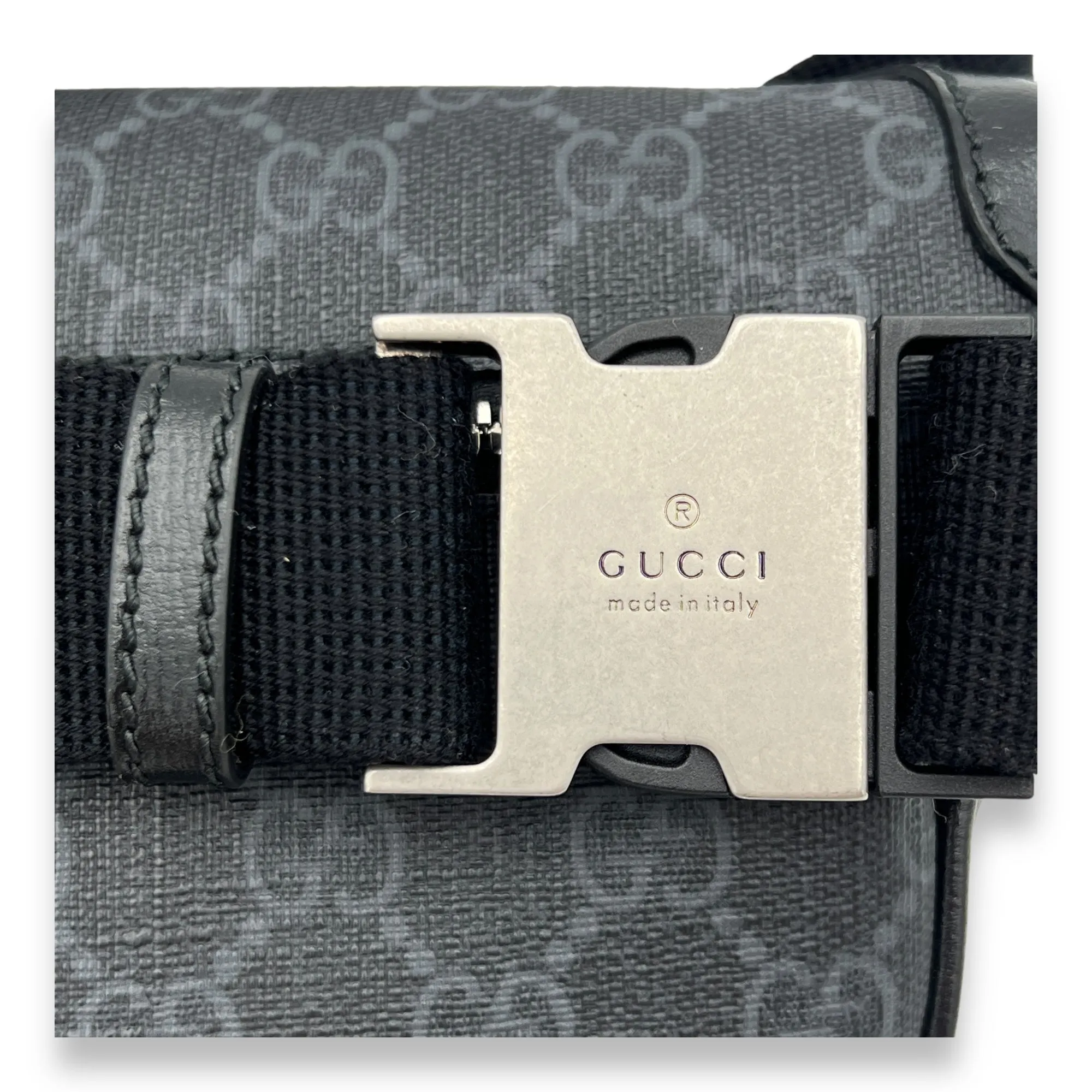 Interlocking G Black Belt Bag in Coated Canvas, Silver hardware