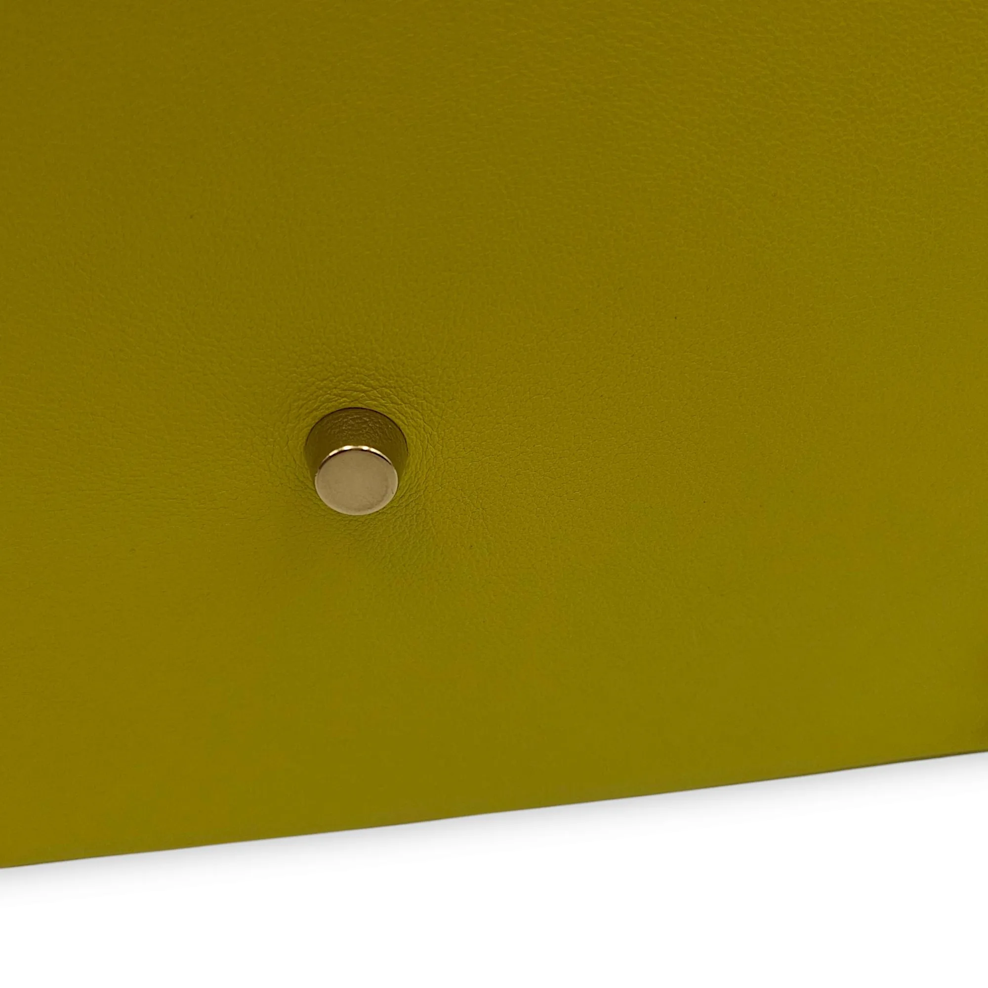 Lindy 30 Lime in Swift, Gold hardware