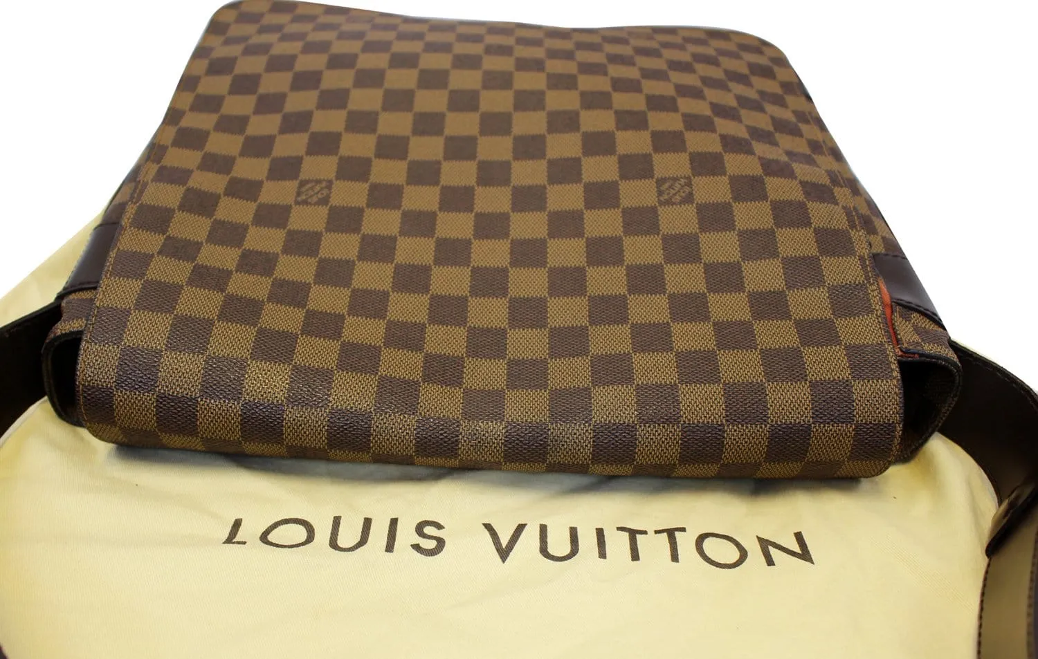 LOUIS VUITTON Damier Ebene Bastille Messenger Bag
