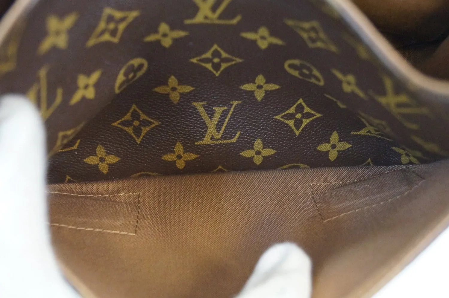 LOUIS VUITTON Monogram Canvas Bosphore PM Shoulder Bag