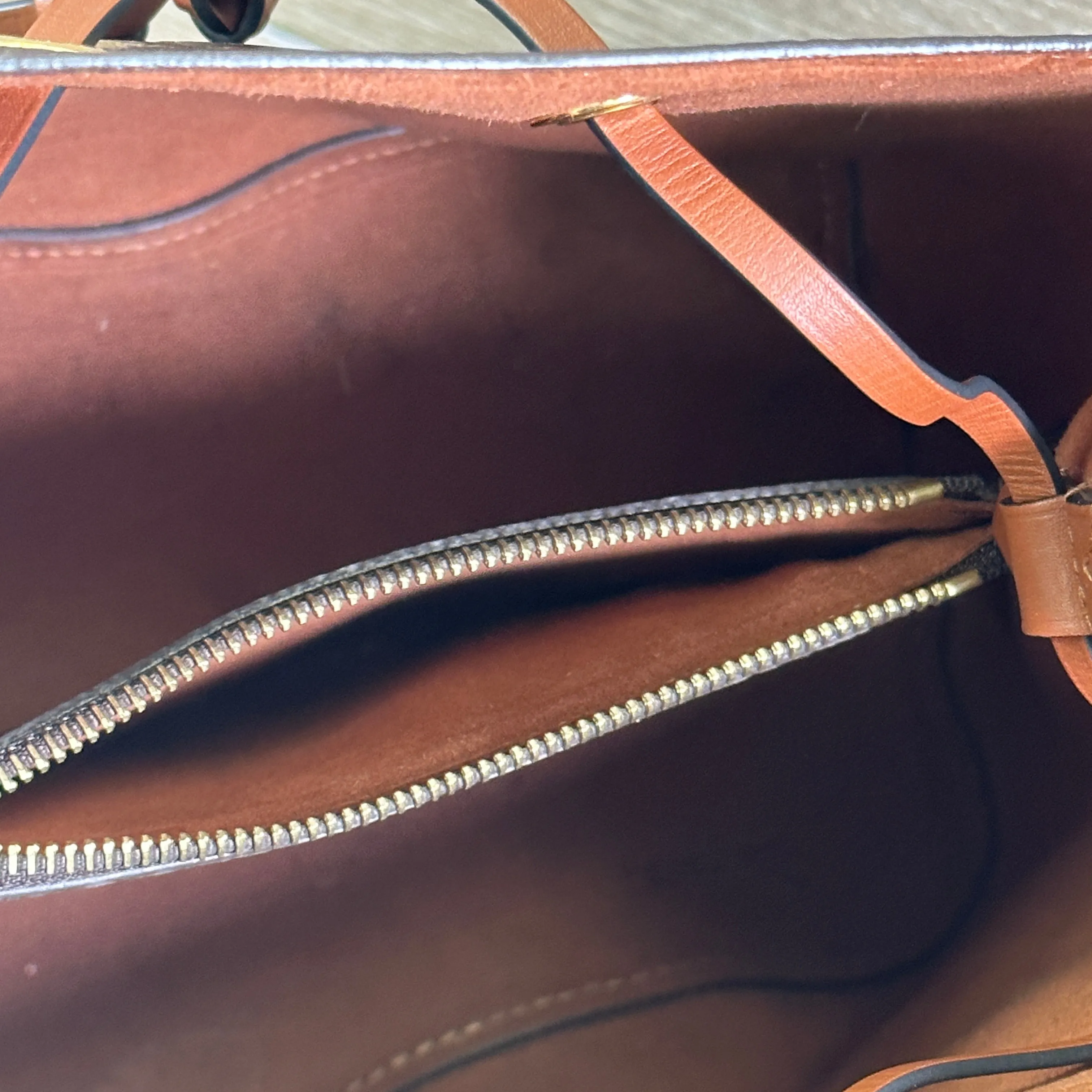Louis Vuitton NéoNoé MM - Caramel