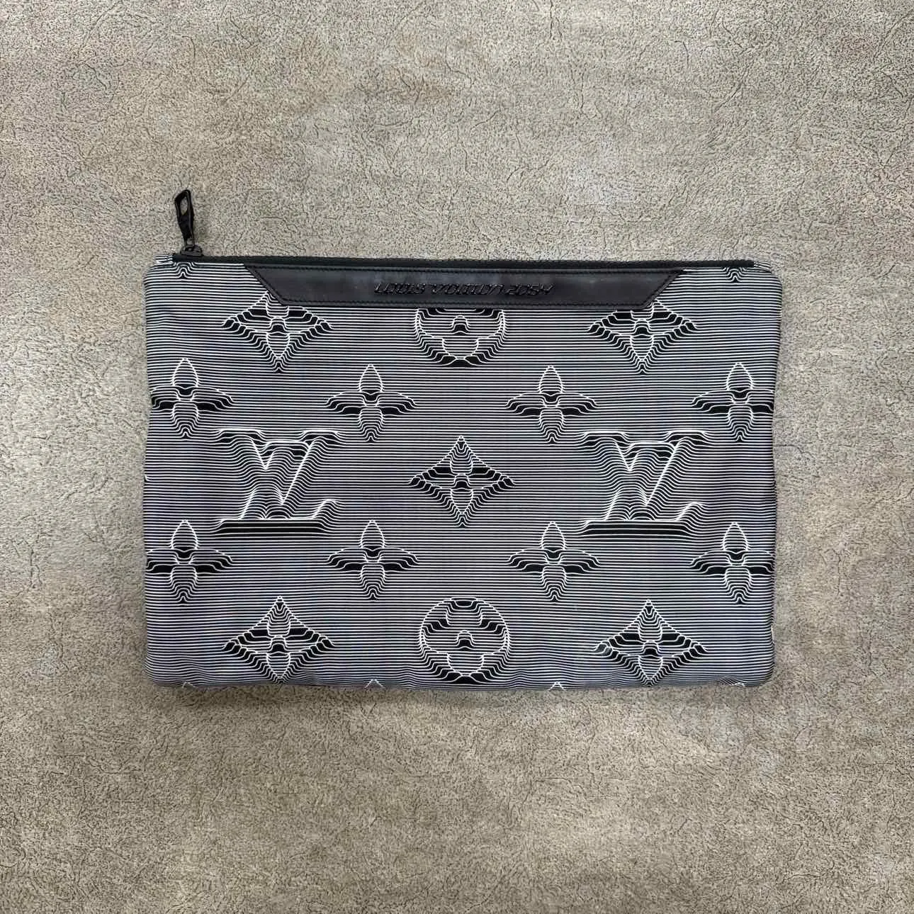 Louis Vuitton Pouch "2054 MONOGRAM" Used Grey Size OS