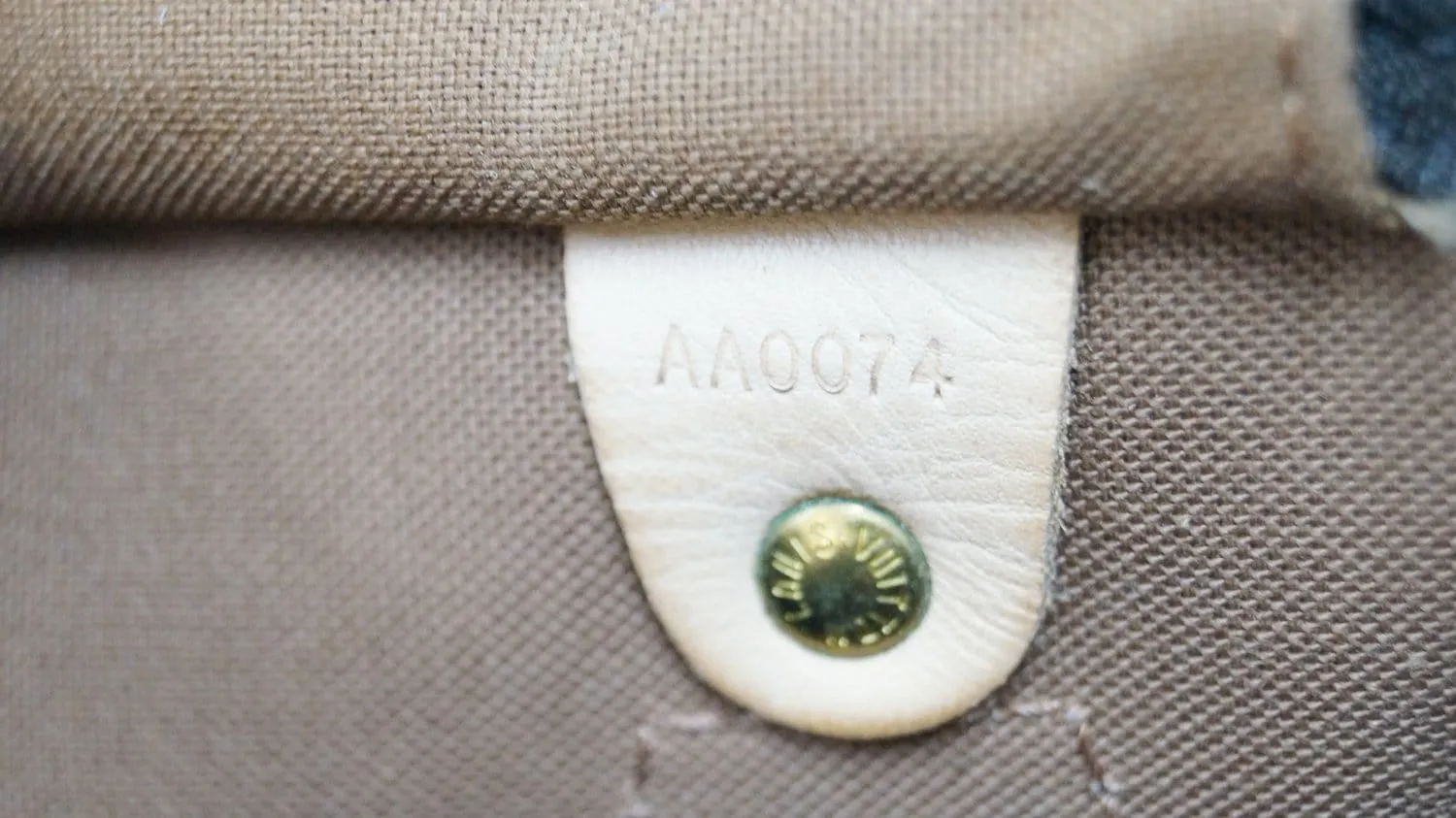 LOUIS VUITTON Speedy 30 Monogram Canvas Satchel Bag
