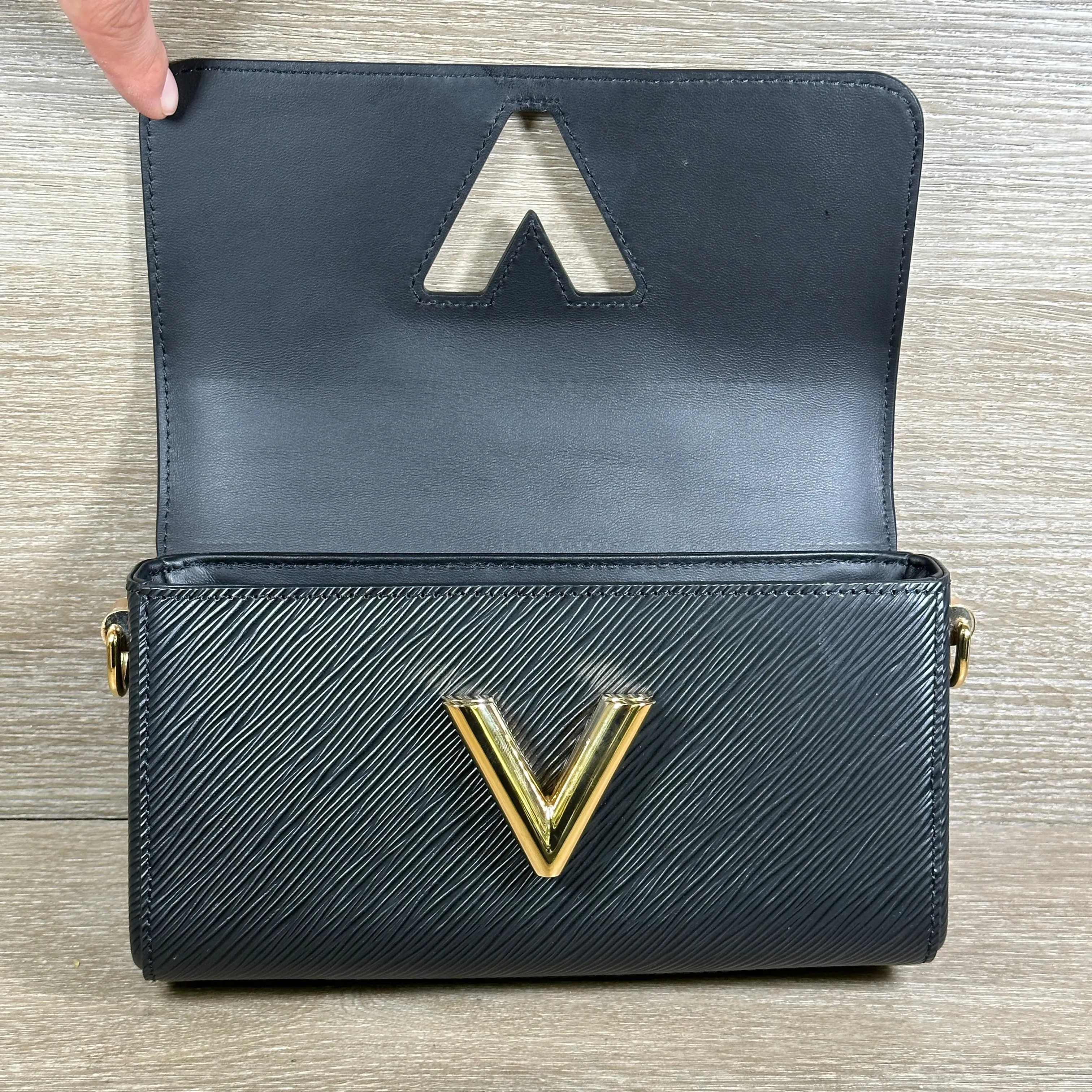 Louis Vuitton Twist West Handbag - Epi Leather - Black