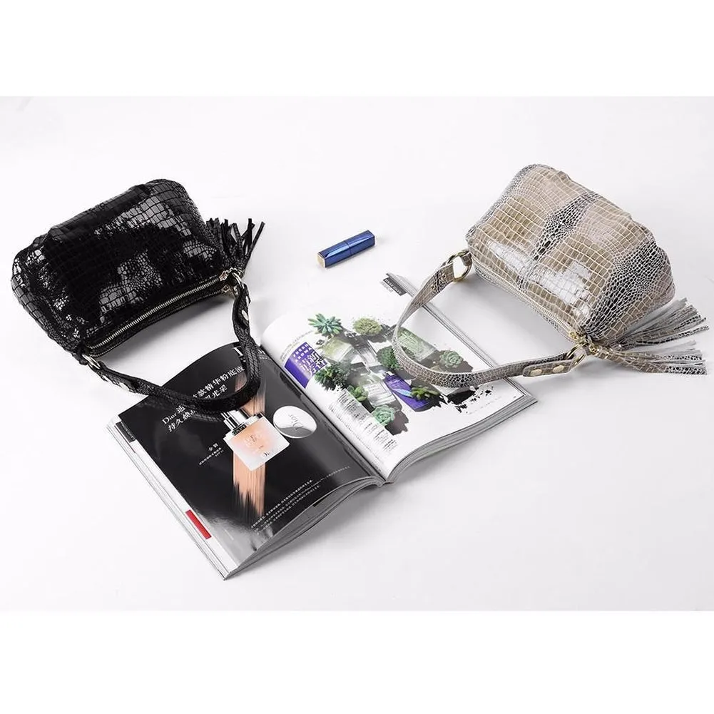 <bold>Messenger / Crossbody Bag <br>Genuine-Leather