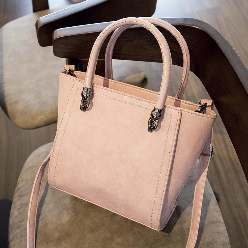 <bold>Messenger / Crossbody Bag  <br>Vegan-Leather