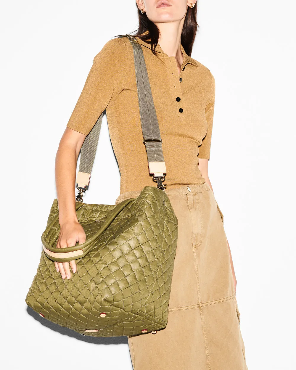 Medium Metro Tote Deluxe | Moss