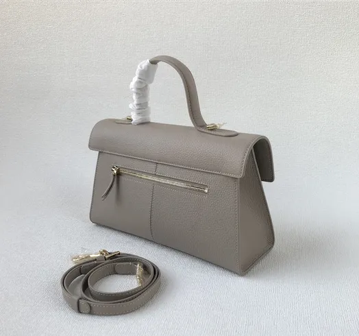 Medium Stance Bag