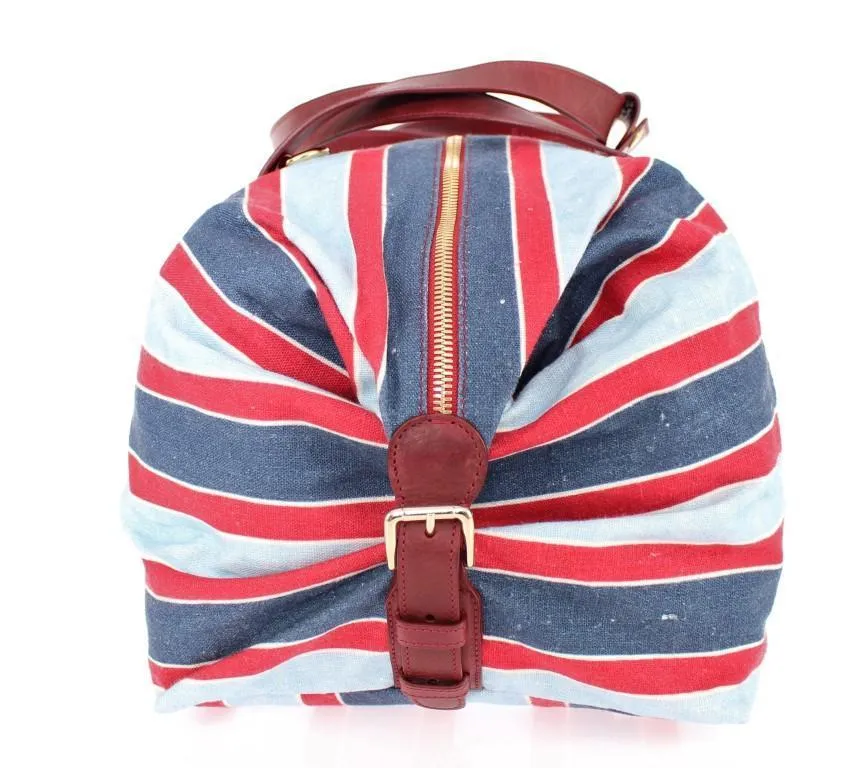 Multicolor striped travel bag