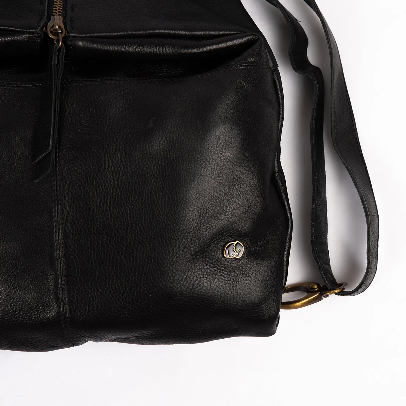 Ncumisa : Leather Backpack in Black Delta