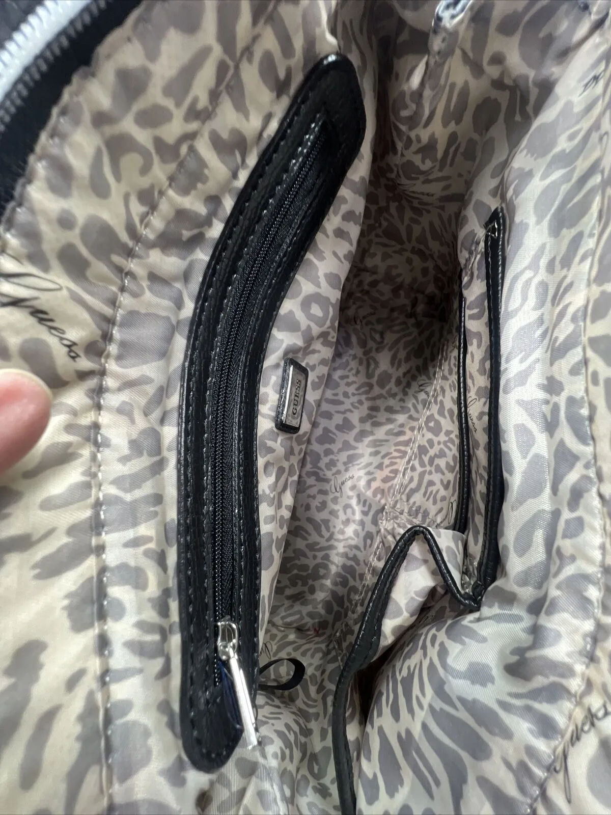 NEW Guess Disco Queen Black Multi Shoulder Bag Handbag Purse VY439406 Zipper