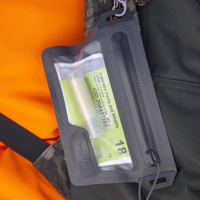 NiteIze - RunOff Waterproof Wallet (94mm x 120mm)