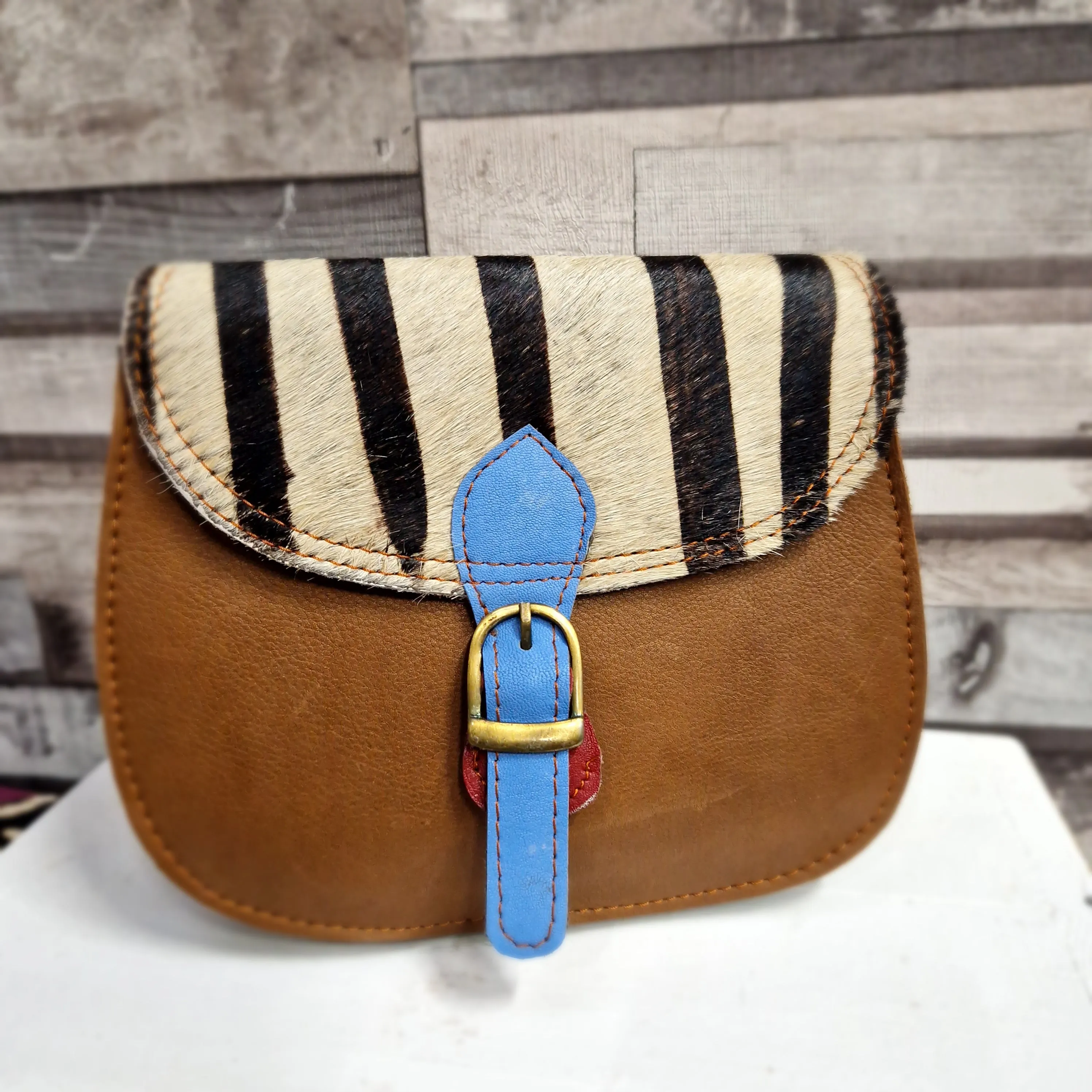 Recycled Leather Small Saddle Crossbody Handbag 073-112