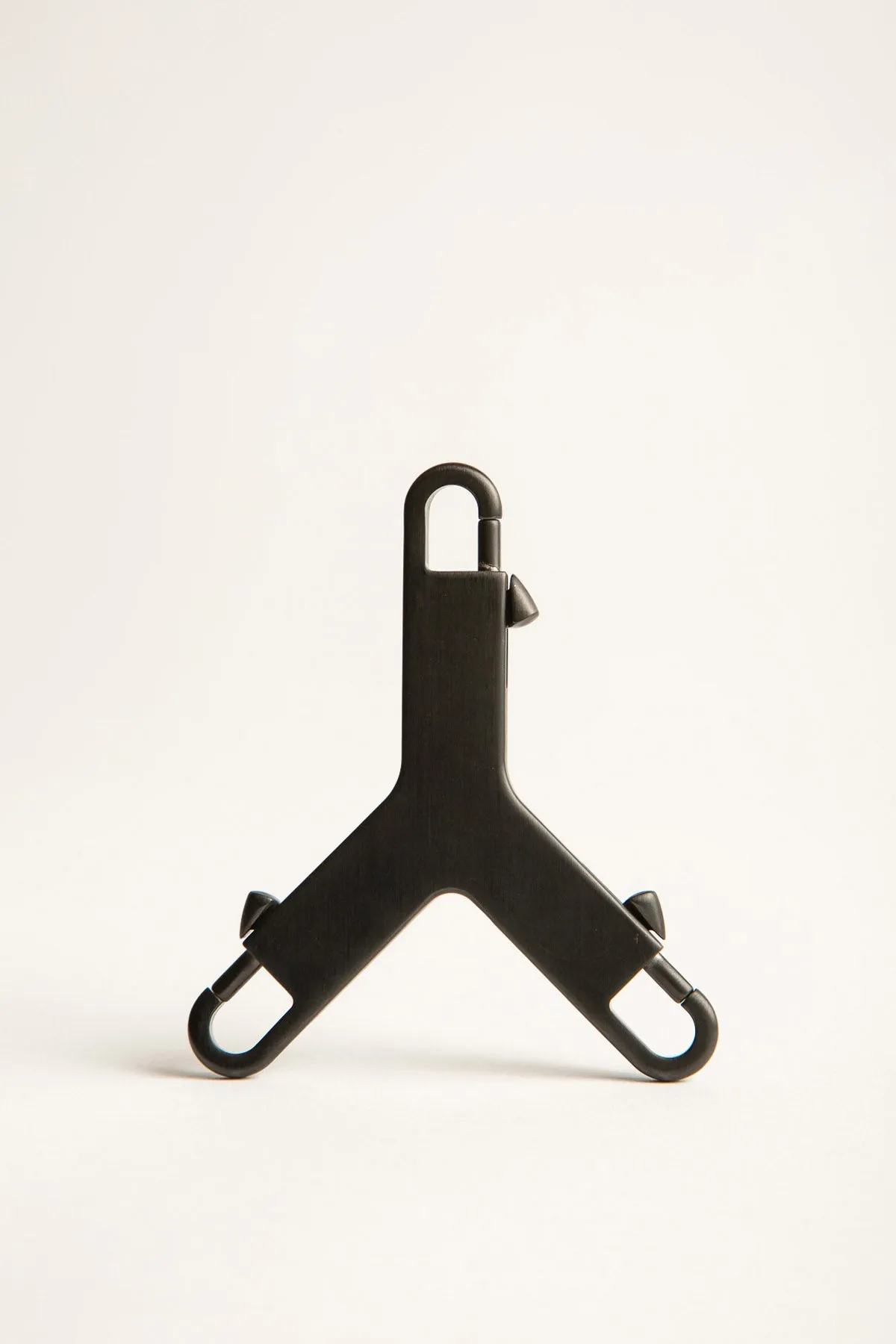 RICK OWENS | 3 PRONG KEYCHAIN