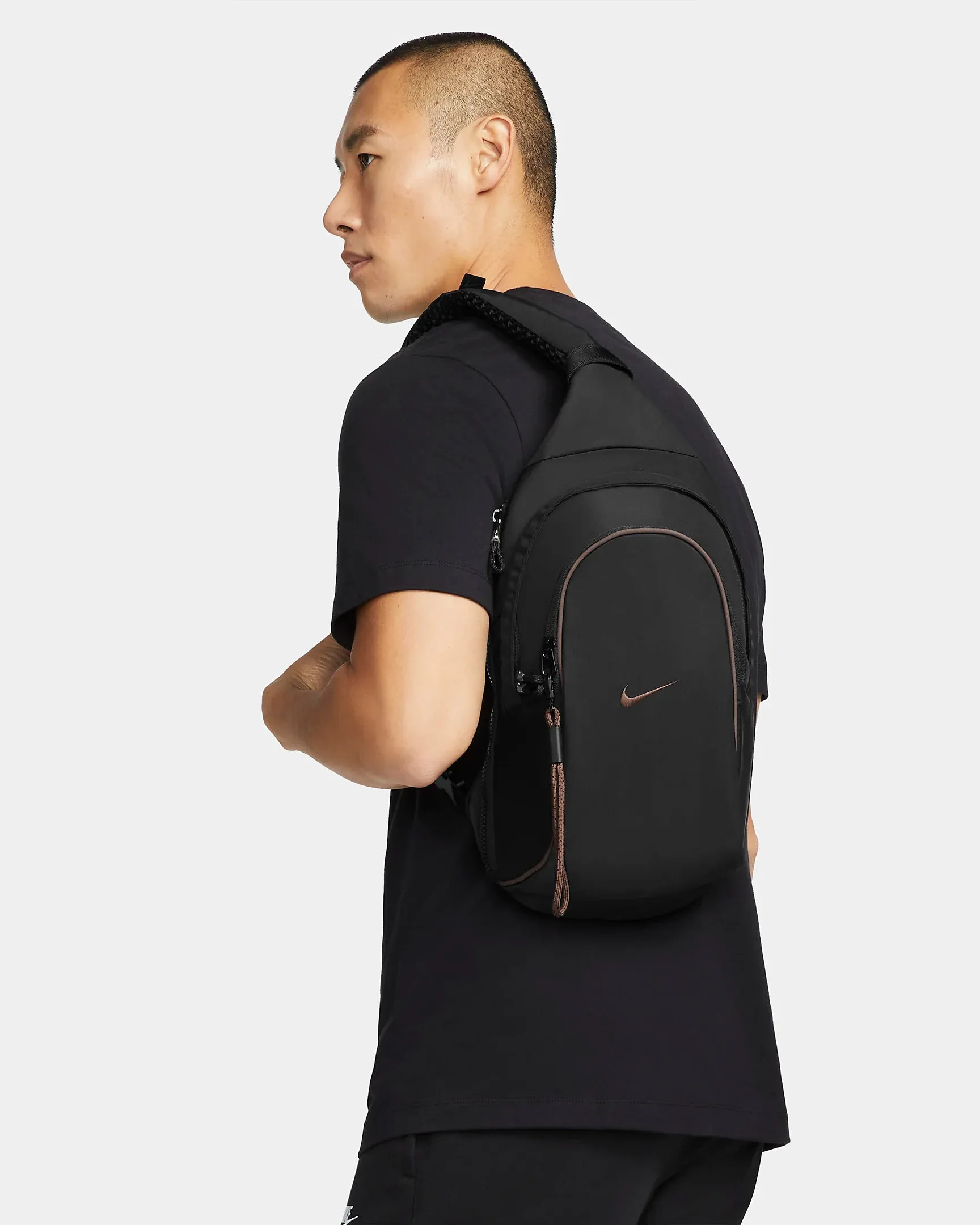 Sportswear Essentials Sling Bag (8L)
