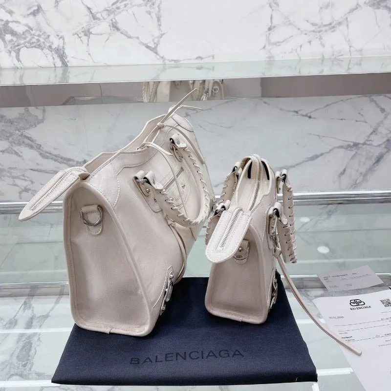 VELORA - Classic City Handbag White