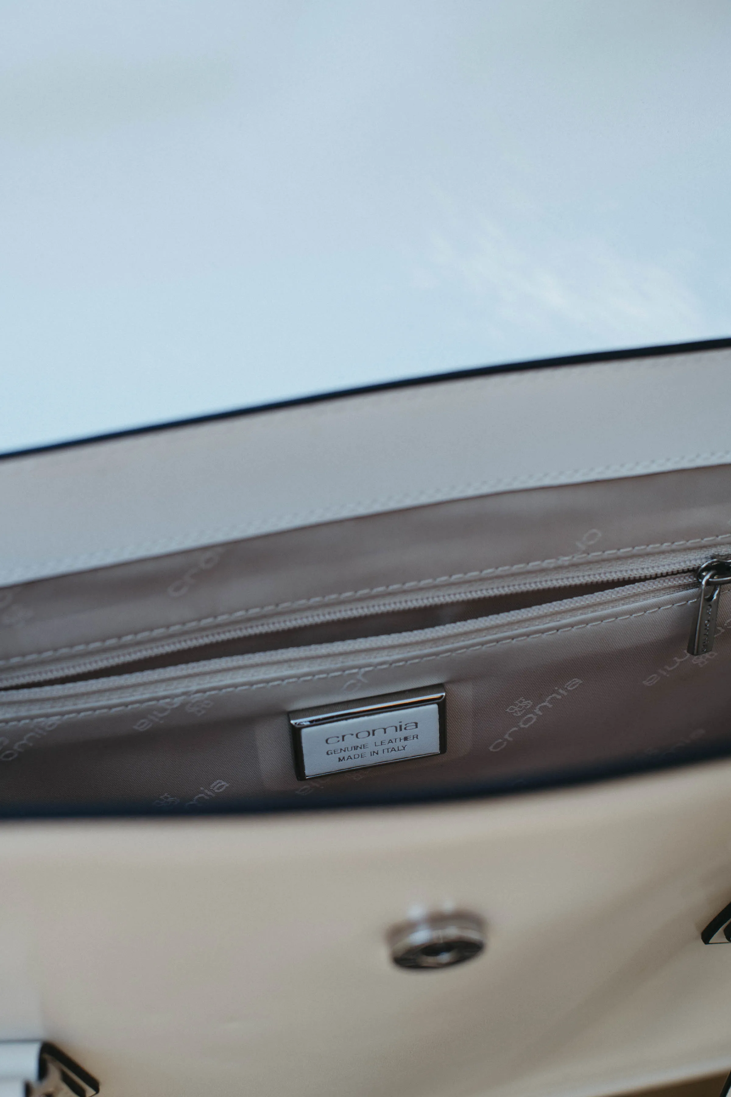 Y2K White Leather Cromia Handbag
